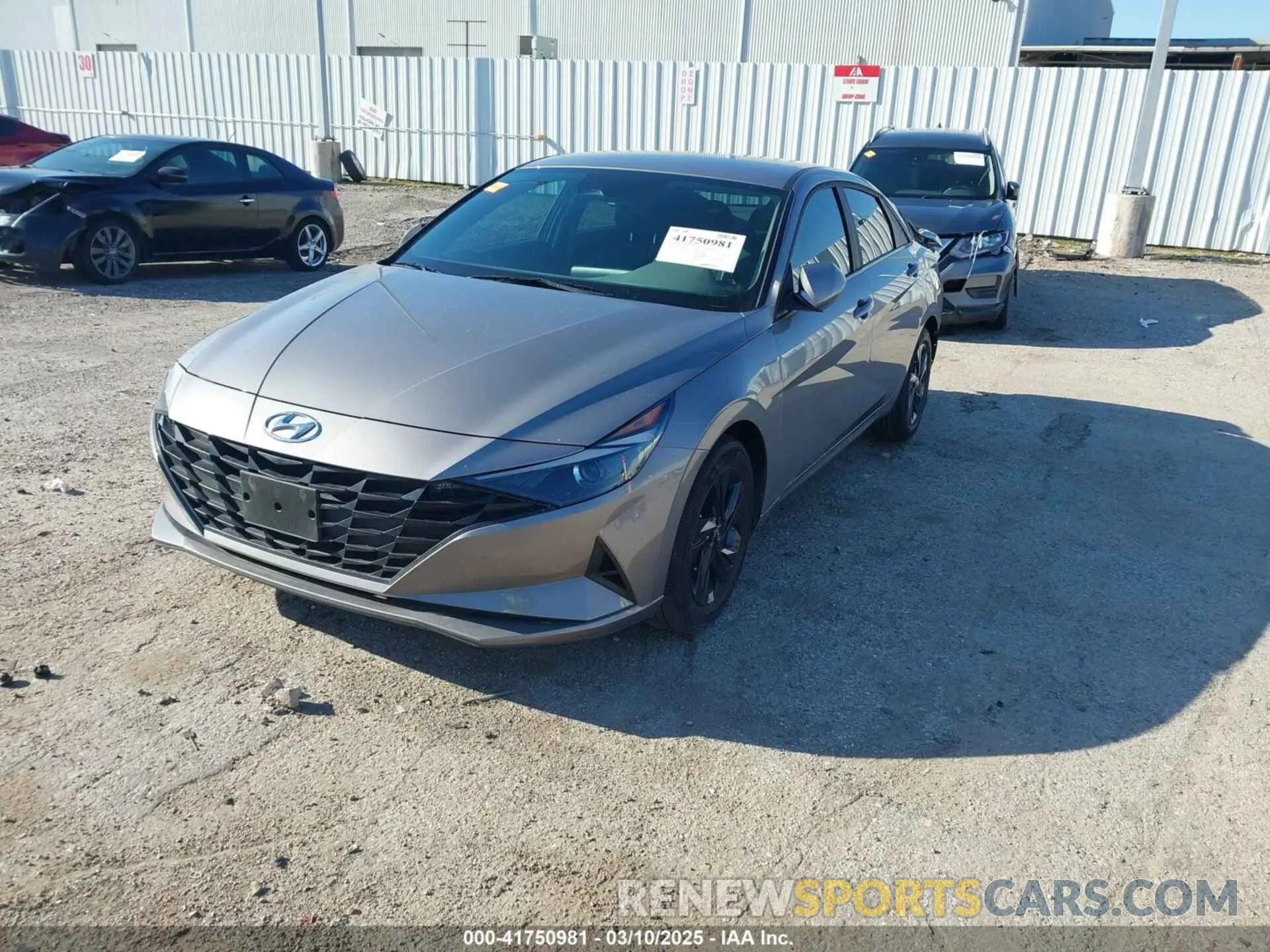 2 fotografías del automóvil dañado KMHLM4AJ4PU083057 HYUNDAI ELANTRA HYBRID 2023
