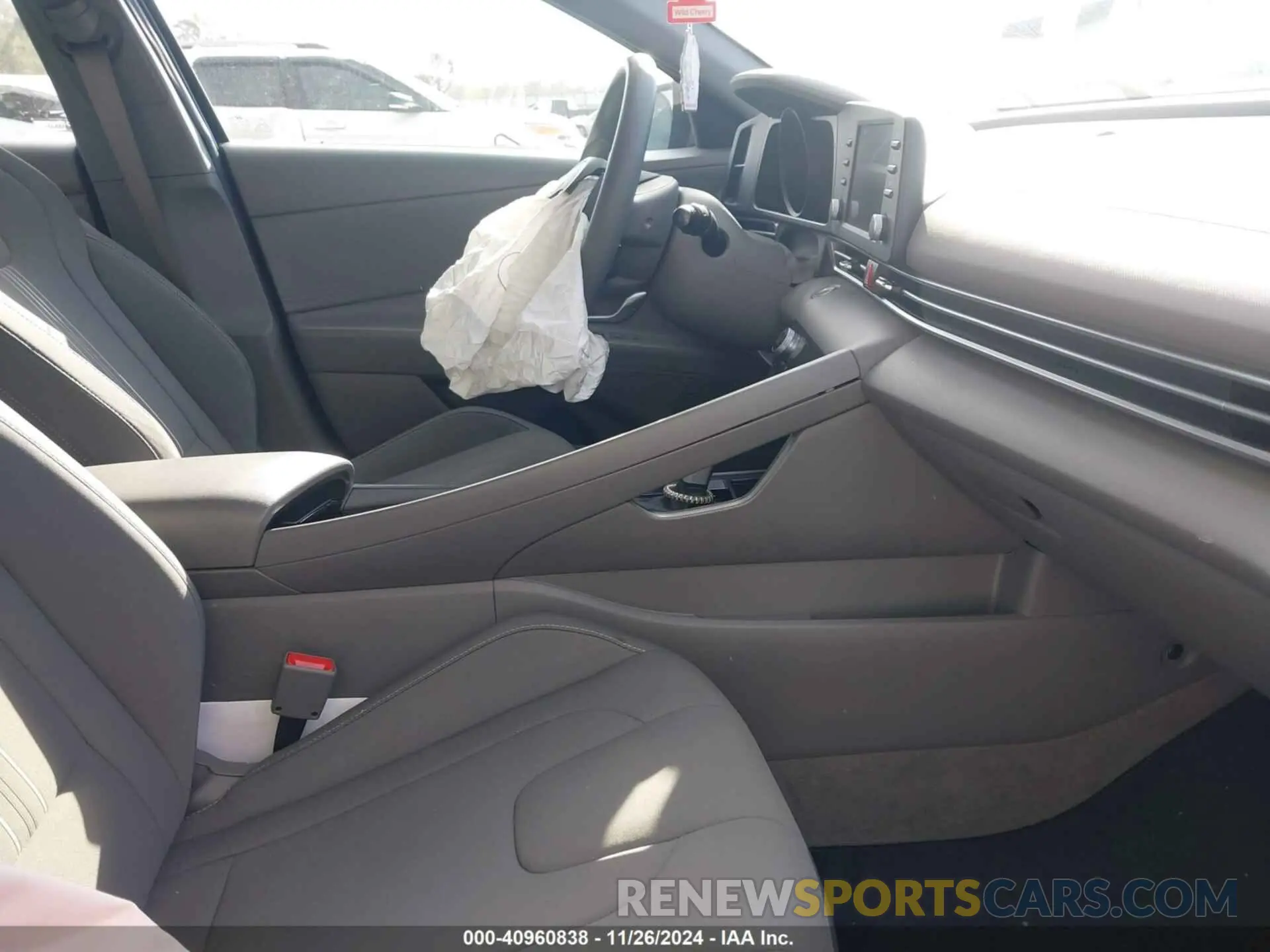 5 fotografías del automóvil dañado KMHLM4AJ5PU082368 HYUNDAI ELANTRA HYBRID 2023
