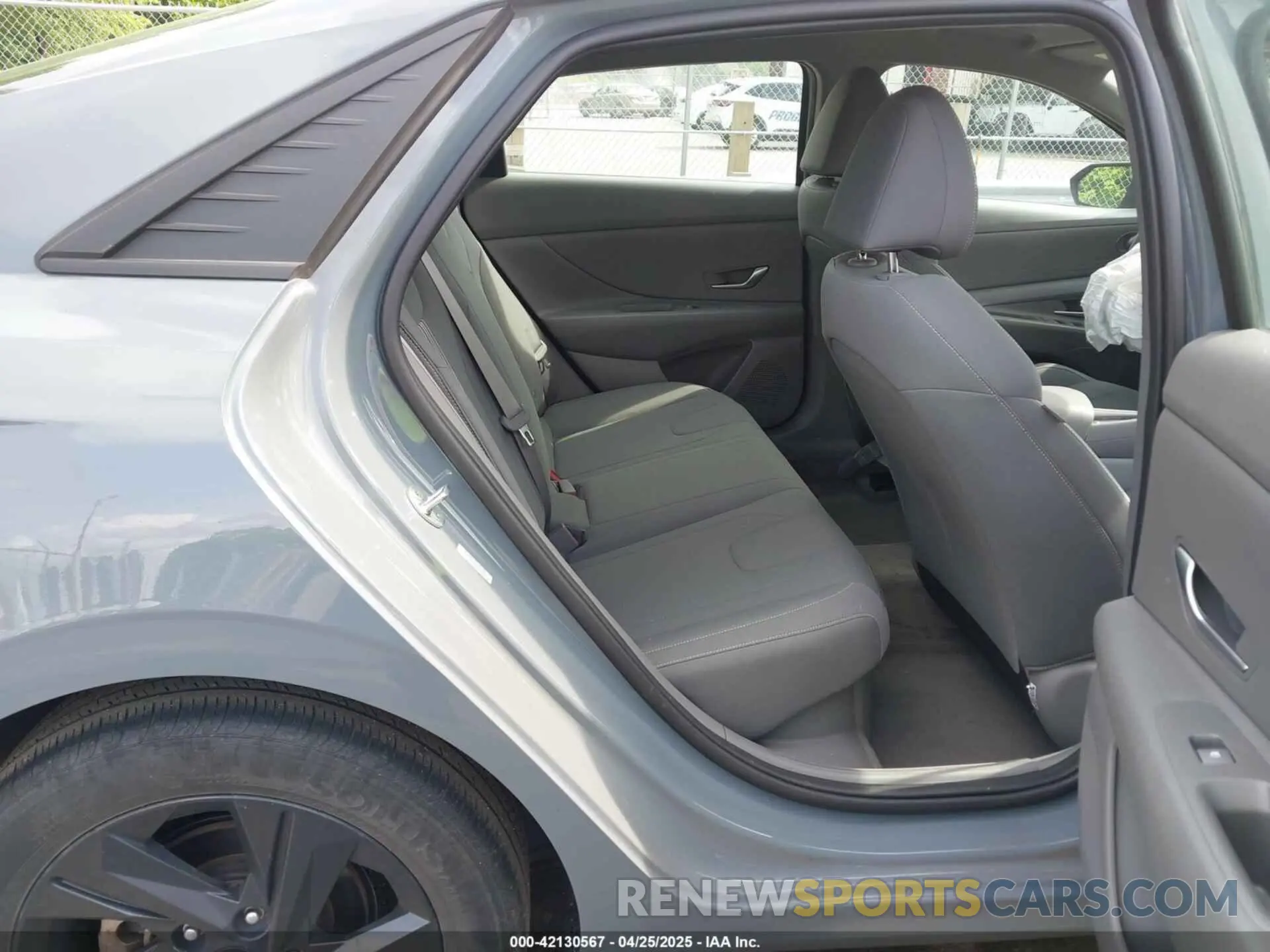 8 fotografías del automóvil dañado KMHLM4AJ6PU033809 HYUNDAI ELANTRA HYBRID 2023