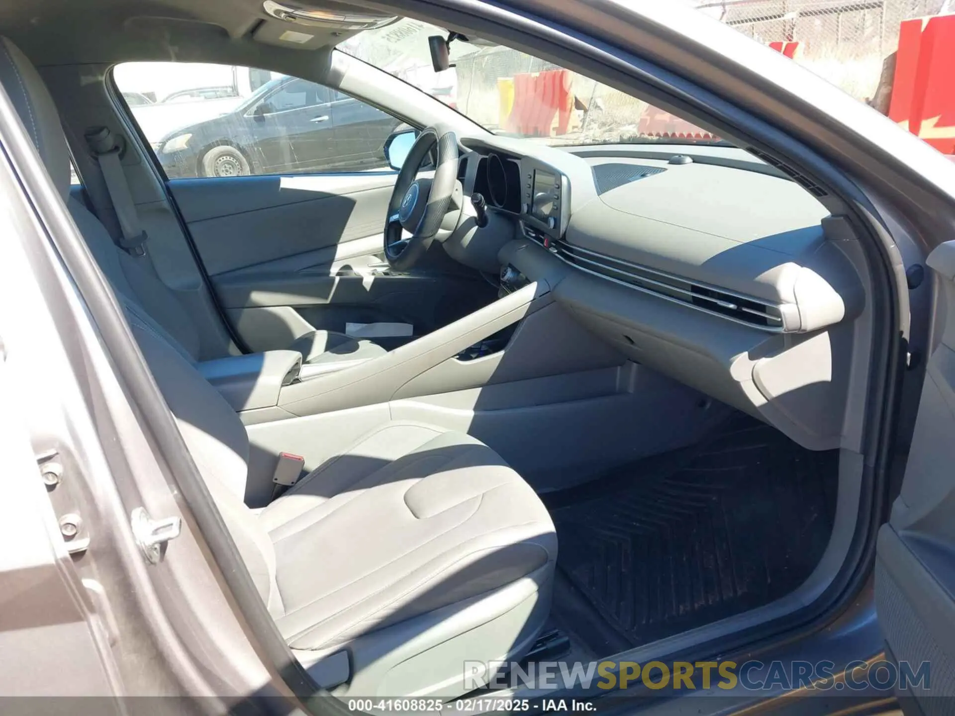 5 fotografías del automóvil dañado KMHLM4AJ6PU043689 HYUNDAI ELANTRA HYBRID 2023