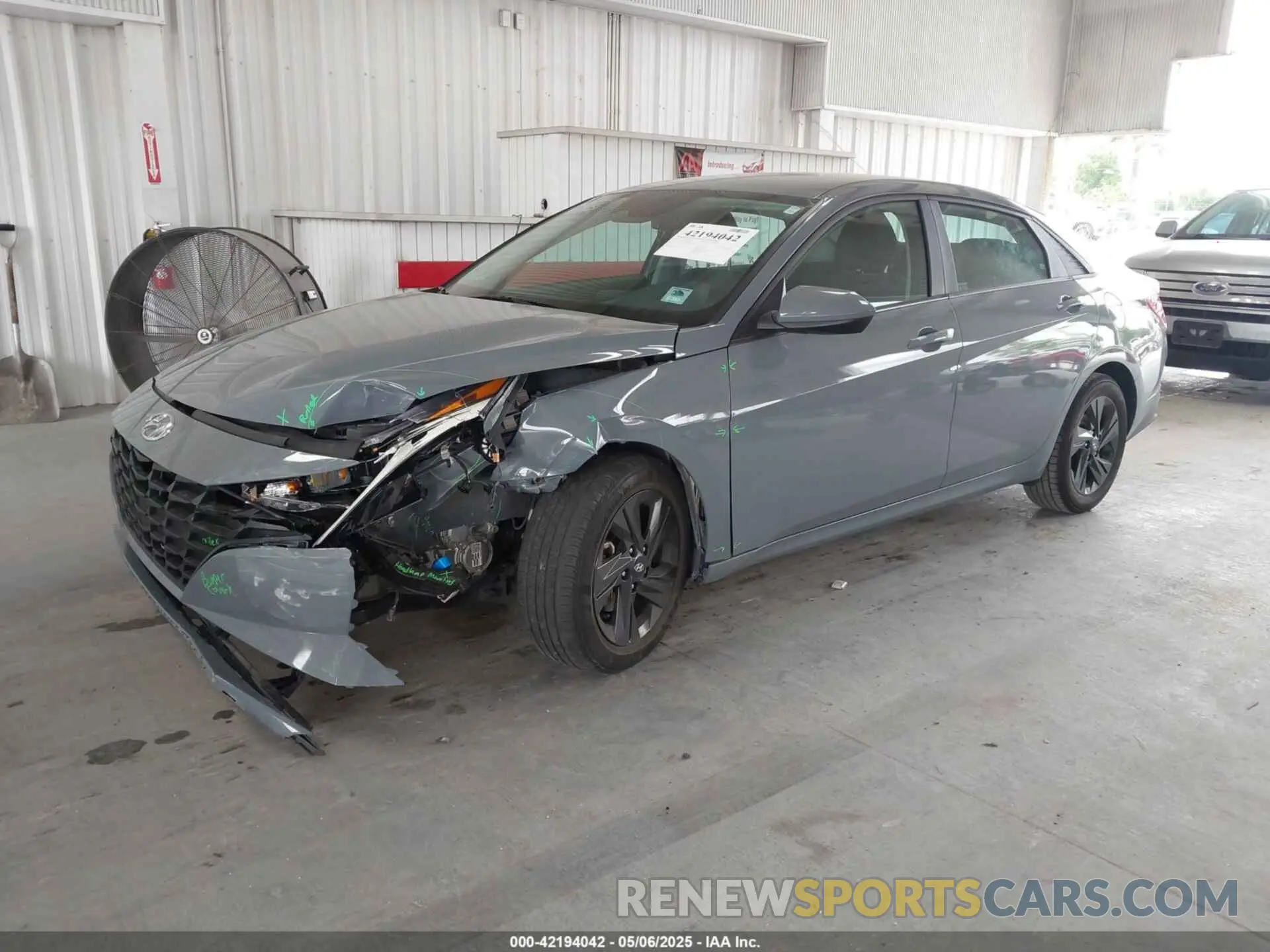 2 fotografías del automóvil dañado KMHLM4AJ9PU044562 HYUNDAI ELANTRA HYBRID 2023