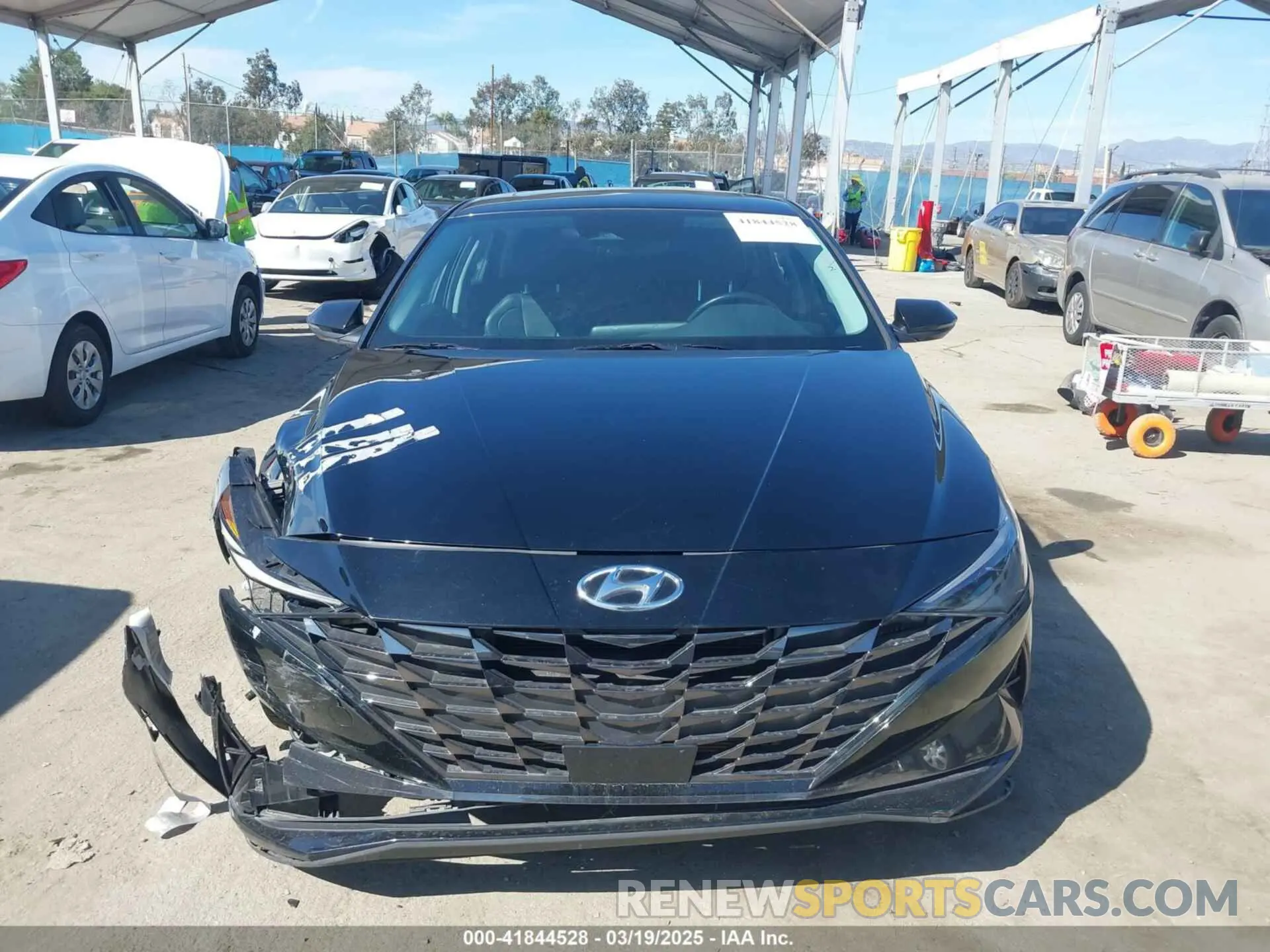 12 fotografías del automóvil dañado KMHLN4AJ7PU048266 HYUNDAI ELANTRA HYBRID 2023