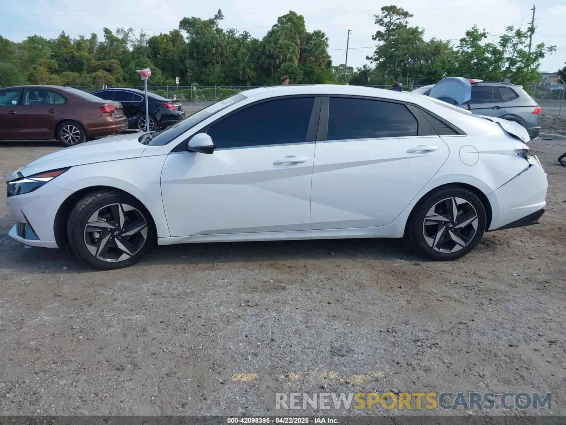 14 fotografías del automóvil dañado KMHLN4AJ9PU034501 HYUNDAI ELANTRA HYBRID 2023