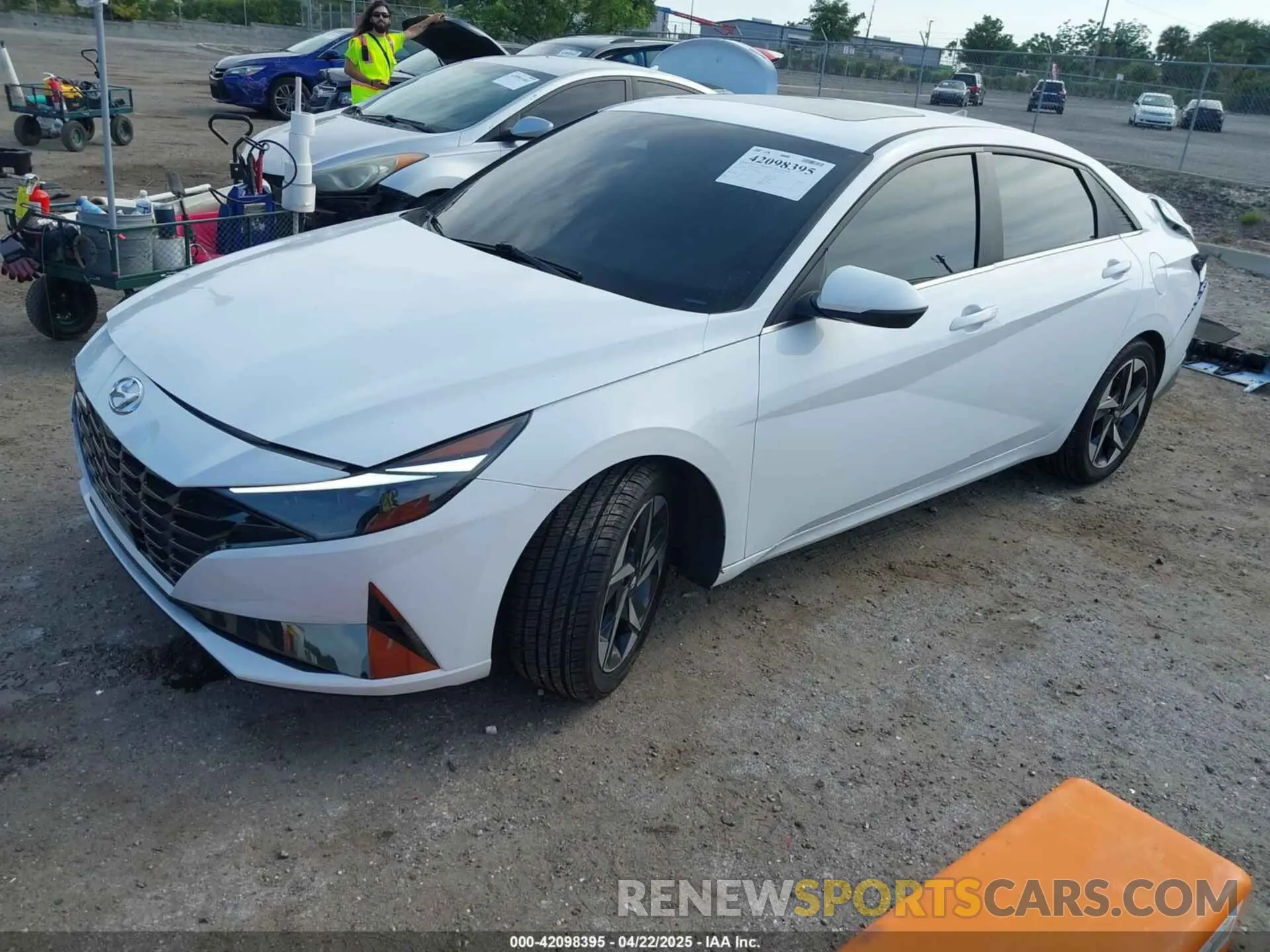 2 fotografías del automóvil dañado KMHLN4AJ9PU034501 HYUNDAI ELANTRA HYBRID 2023