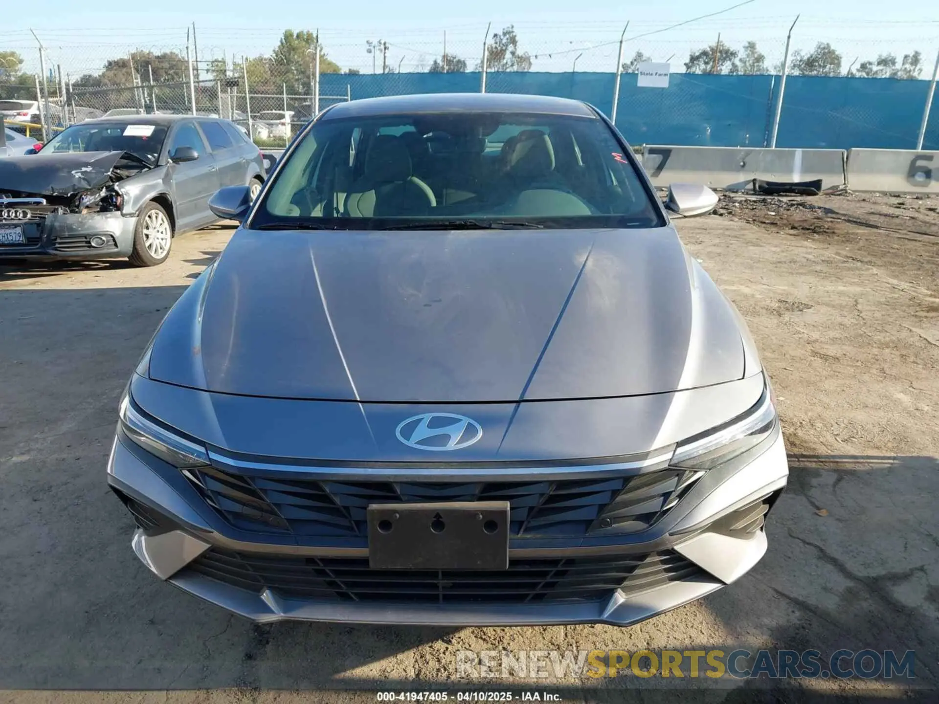 12 fotografías del automóvil dañado KMHLM4DJ0RU103156 HYUNDAI ELANTRA HYBRID 2024