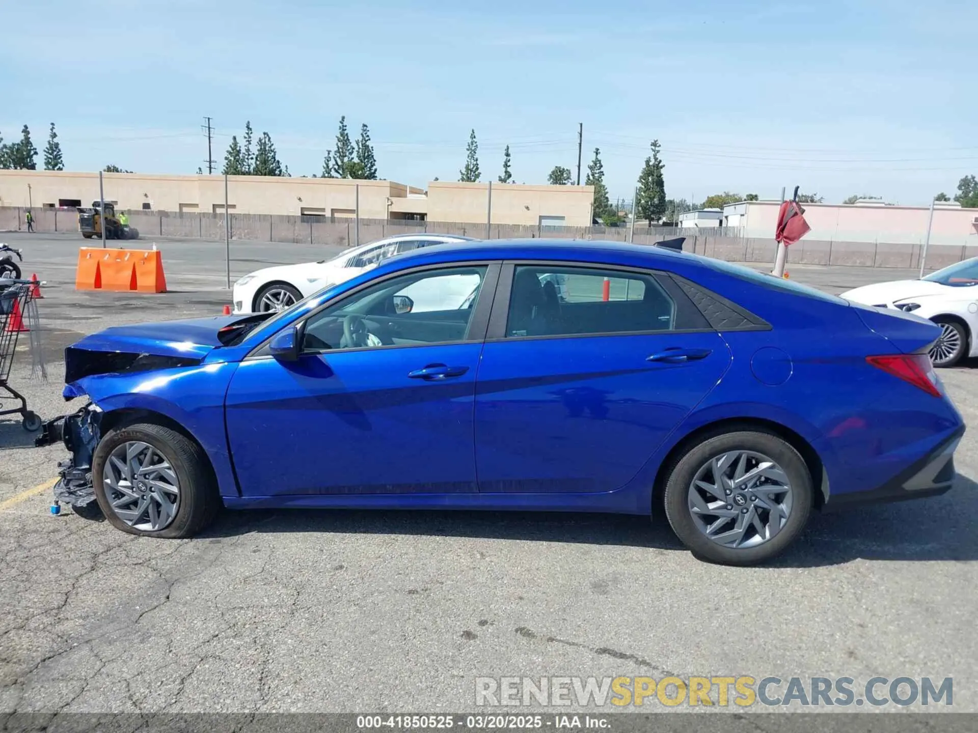 14 fotografías del automóvil dañado KMHLM4DJ7RU108483 HYUNDAI ELANTRA HYBRID 2024