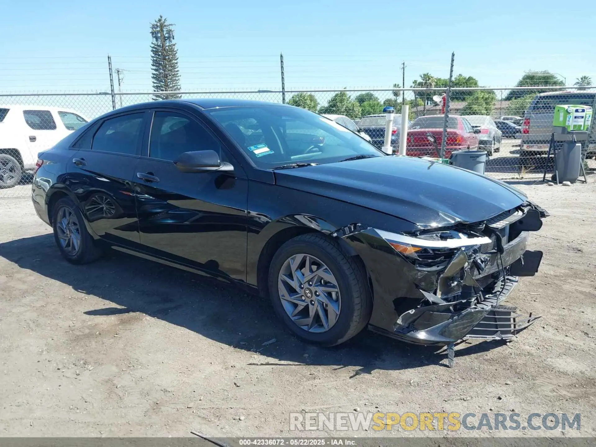 13 fotografías del automóvil dañado KMHLM4DJ8RU107889 HYUNDAI ELANTRA HYBRID 2024