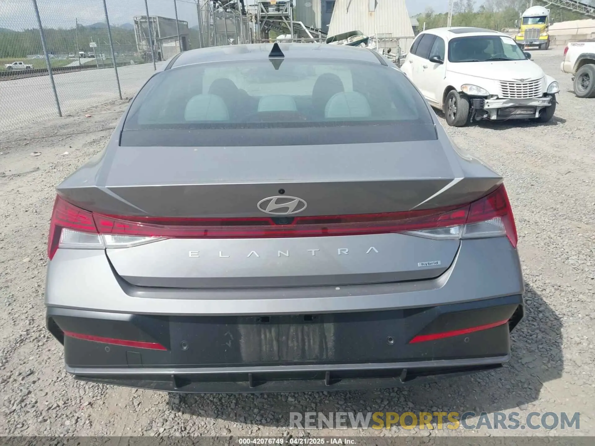 16 fotografías del automóvil dañado KMHLN4DJ0RU118270 HYUNDAI ELANTRA HYBRID 2024