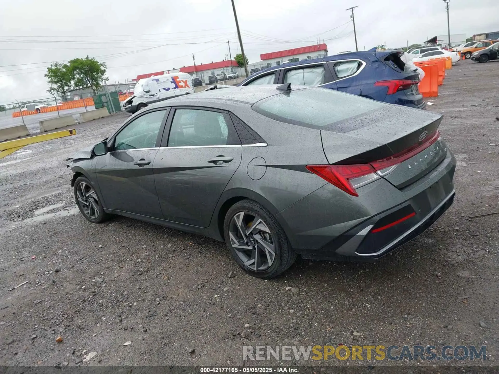 13 fotografías del automóvil dañado KMHLN4DJ2RU105004 HYUNDAI ELANTRA HYBRID 2024