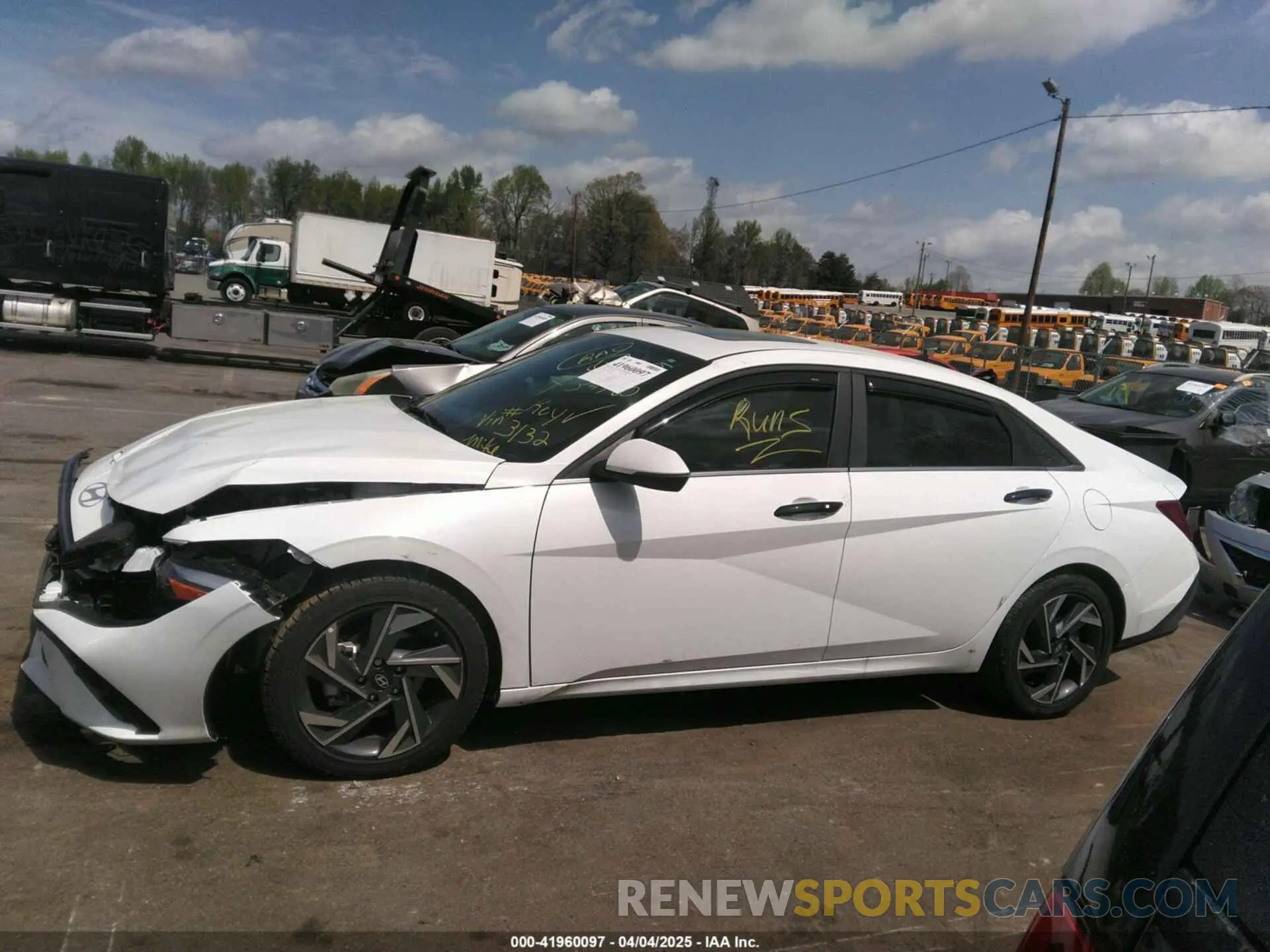 14 fotografías del automóvil dañado KMHLN4DJ4RU093132 HYUNDAI ELANTRA HYBRID 2024
