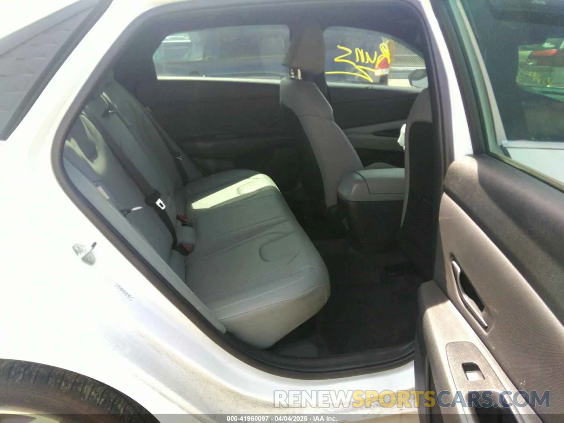 8 fotografías del automóvil dañado KMHLN4DJ4RU093132 HYUNDAI ELANTRA HYBRID 2024