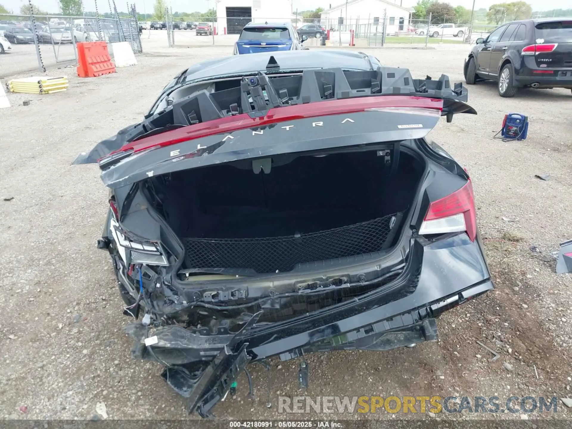 16 fotografías del automóvil dañado KMHLN4DJ6RU095156 HYUNDAI ELANTRA HYBRID 2024