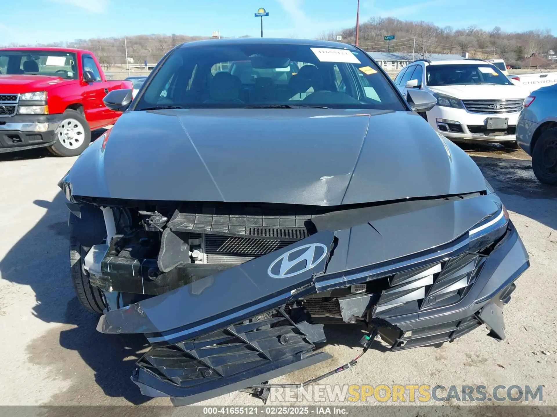13 fotografías del automóvil dañado KMHLN4DJ9RU104111 HYUNDAI ELANTRA HYBRID 2024