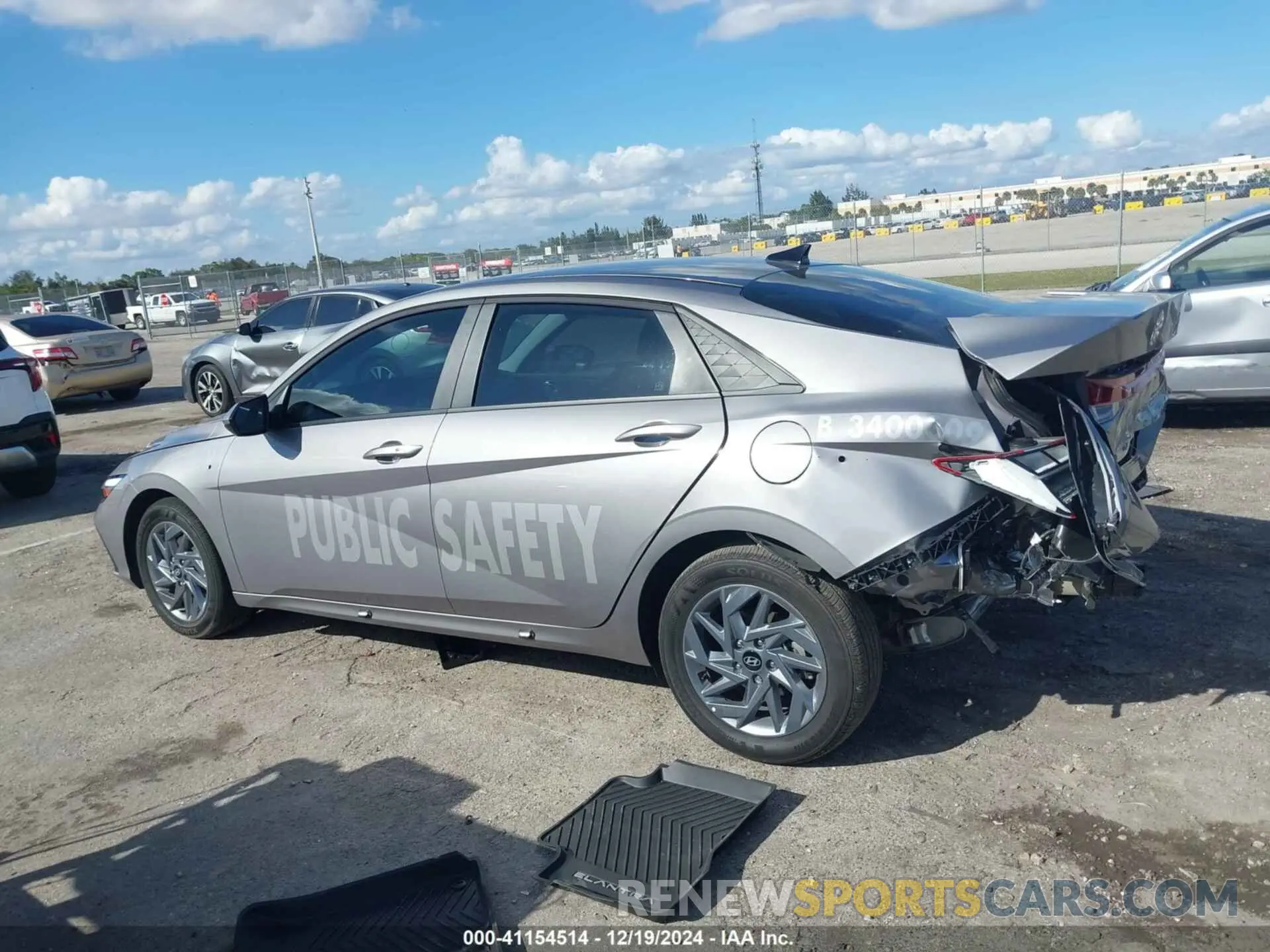14 fotografías del automóvil dañado KMHLM4DJ5SU122324 HYUNDAI ELANTRA HYBRID 2025