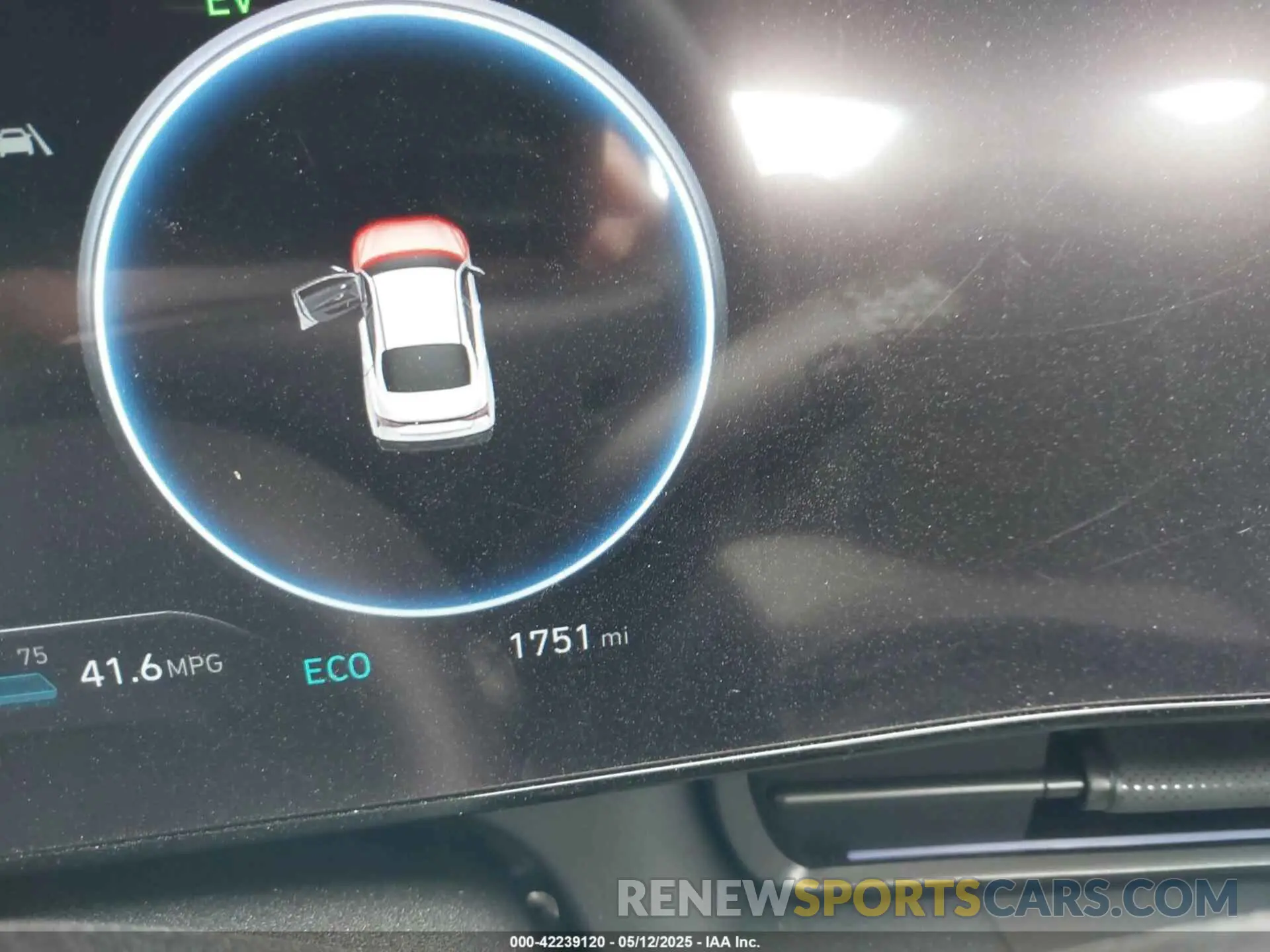 16 fotografías del automóvil dañado KMHLM4DJ5SU126356 HYUNDAI ELANTRA HYBRID 2025