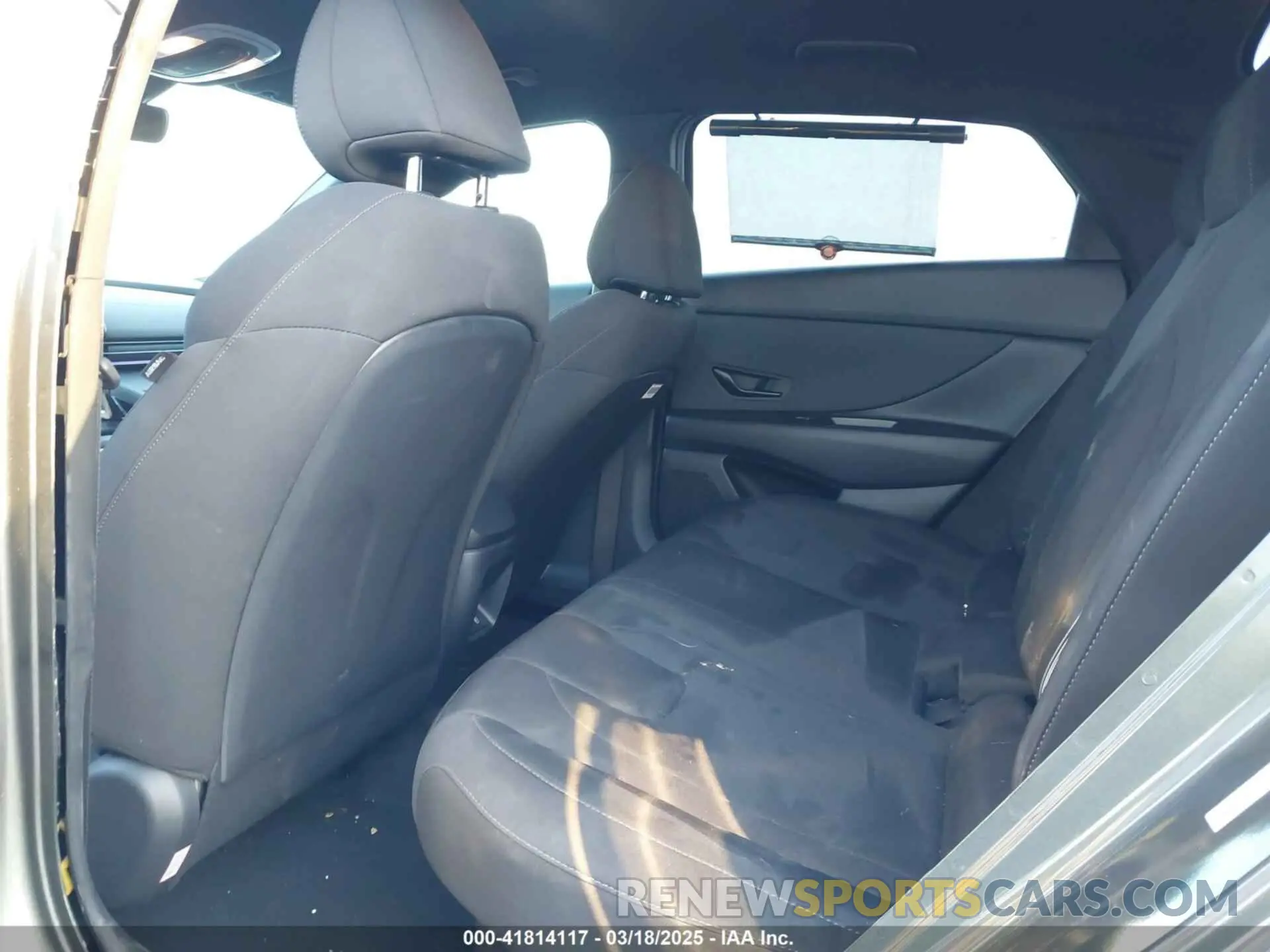 8 fotografías del automóvil dañado KMHLM4DJ9SU131219 HYUNDAI ELANTRA HYBRID 2025