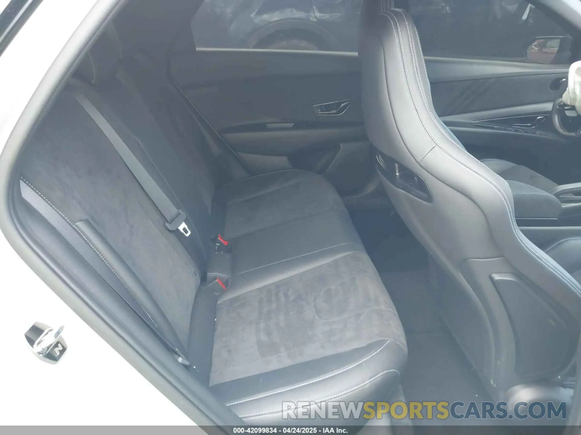 8 fotografías del automóvil dañado KMHLW4AK2PU009977 HYUNDAI ELANTRA N 2023