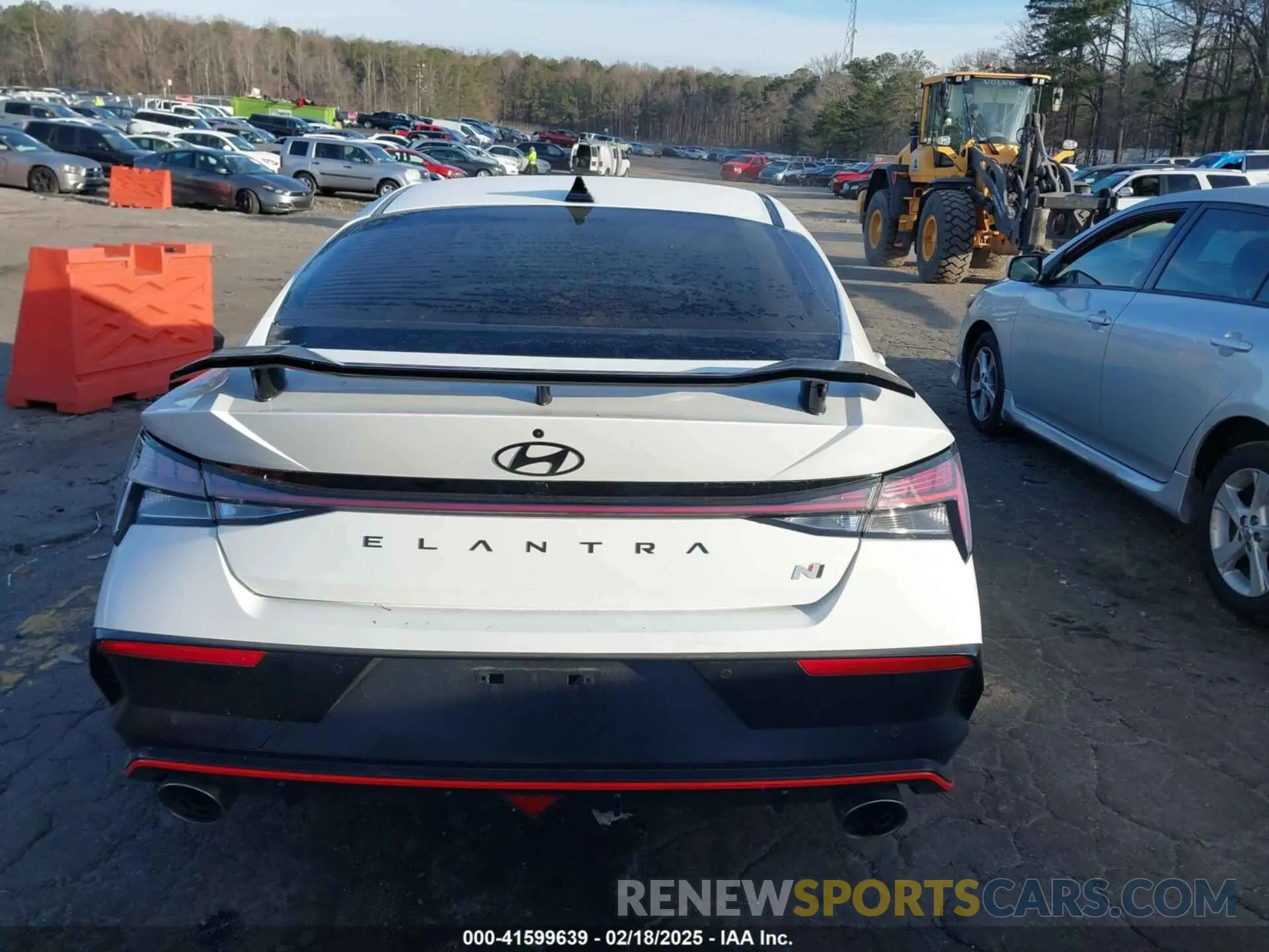 17 fotografías del automóvil dañado KMHLW4DK4RU022468 HYUNDAI ELANTRA N 2024