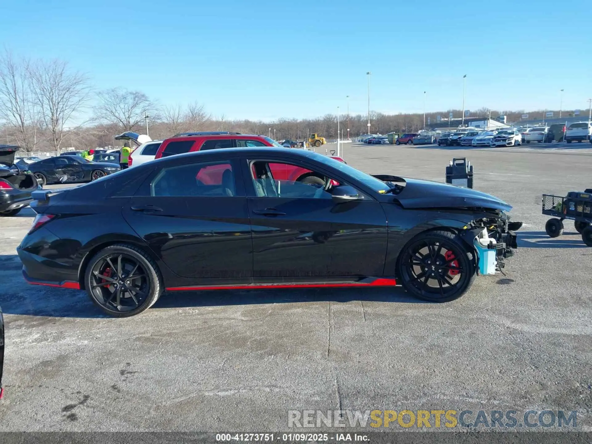 13 fotografías del automóvil dañado KMHLW4DK9RU022725 HYUNDAI ELANTRA N 2024