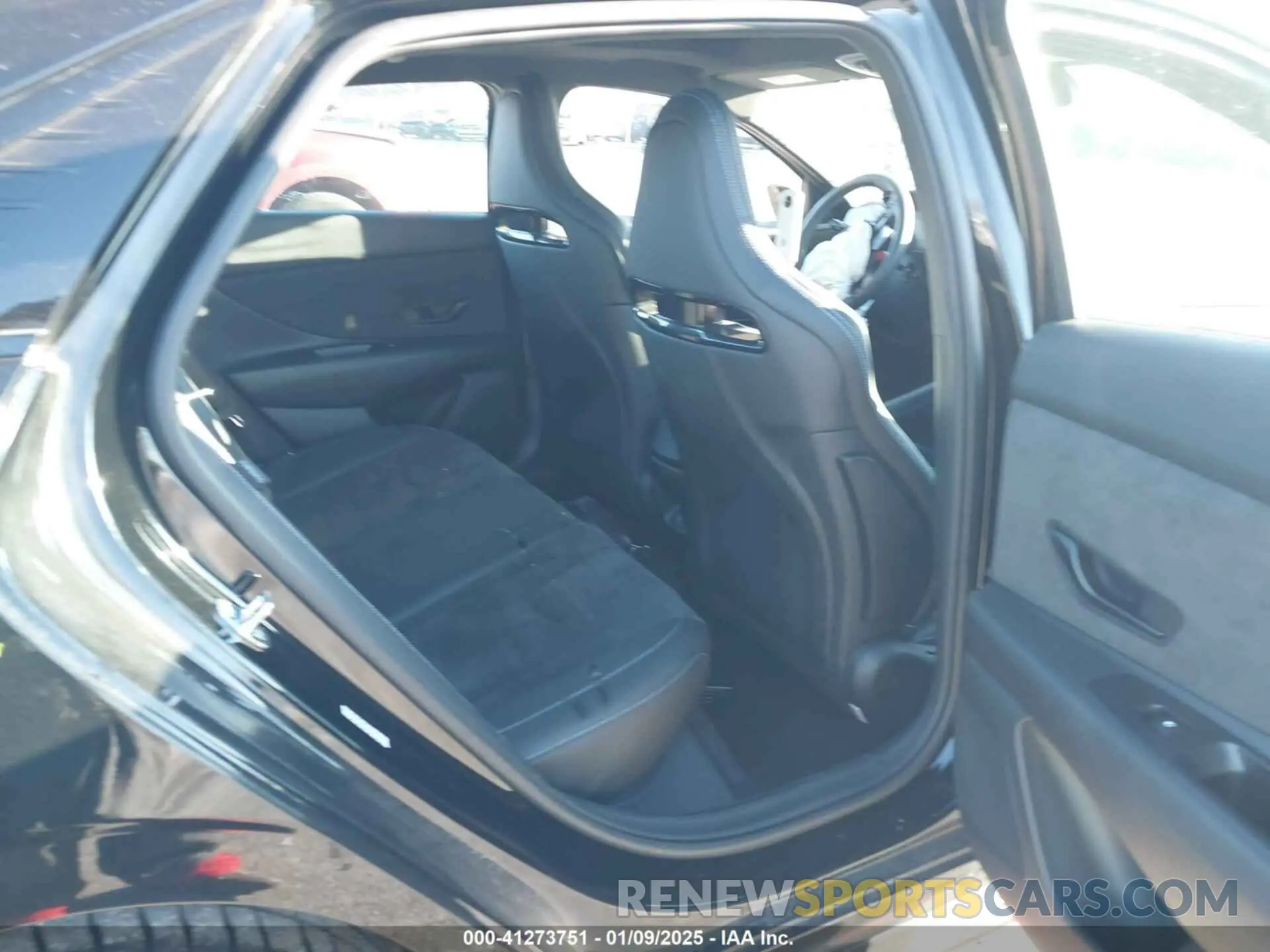 8 fotografías del automóvil dañado KMHLW4DK9RU022725 HYUNDAI ELANTRA N 2024