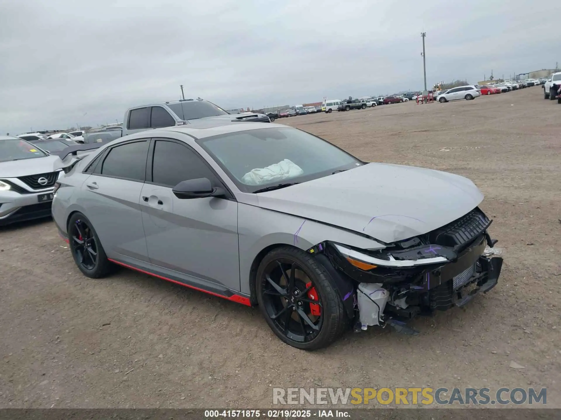14 fotografías del automóvil dañado KMHLW4DK5SU024929 HYUNDAI ELANTRA N 2025