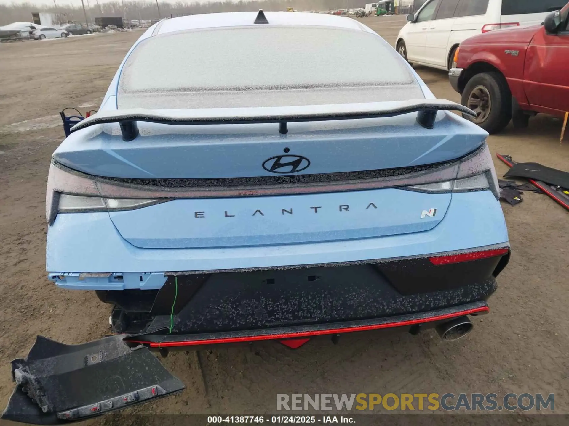 17 fotografías del automóvil dañado KMHLW4DK5SU025093 HYUNDAI ELANTRA N 2025
