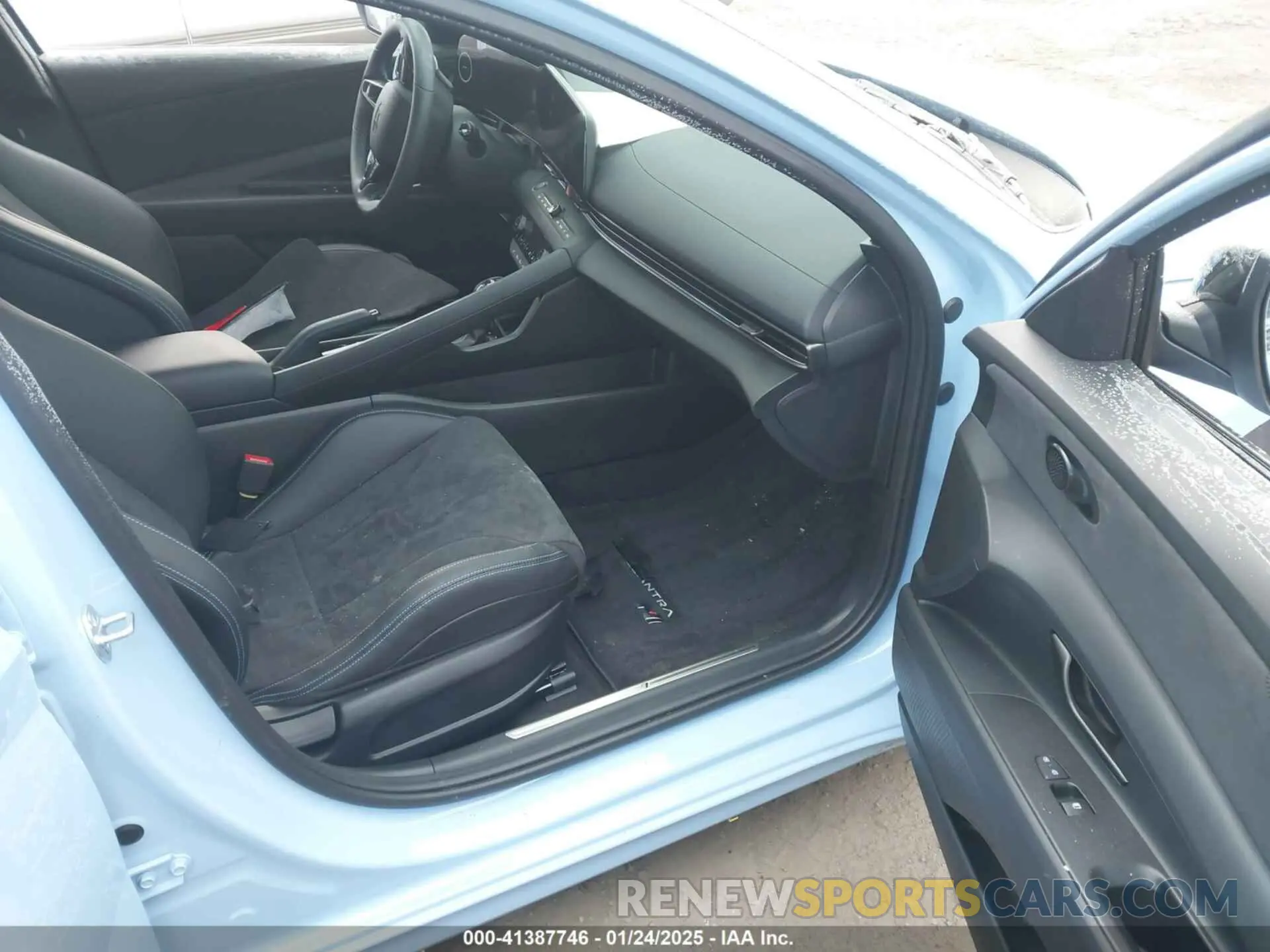 5 fotografías del automóvil dañado KMHLW4DK5SU025093 HYUNDAI ELANTRA N 2025