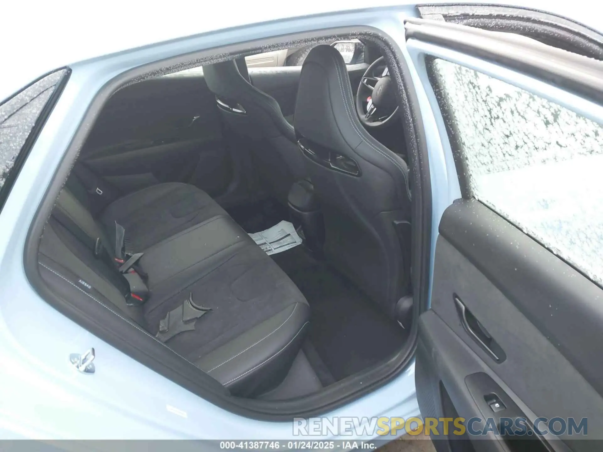 8 fotografías del automóvil dañado KMHLW4DK5SU025093 HYUNDAI ELANTRA N 2025