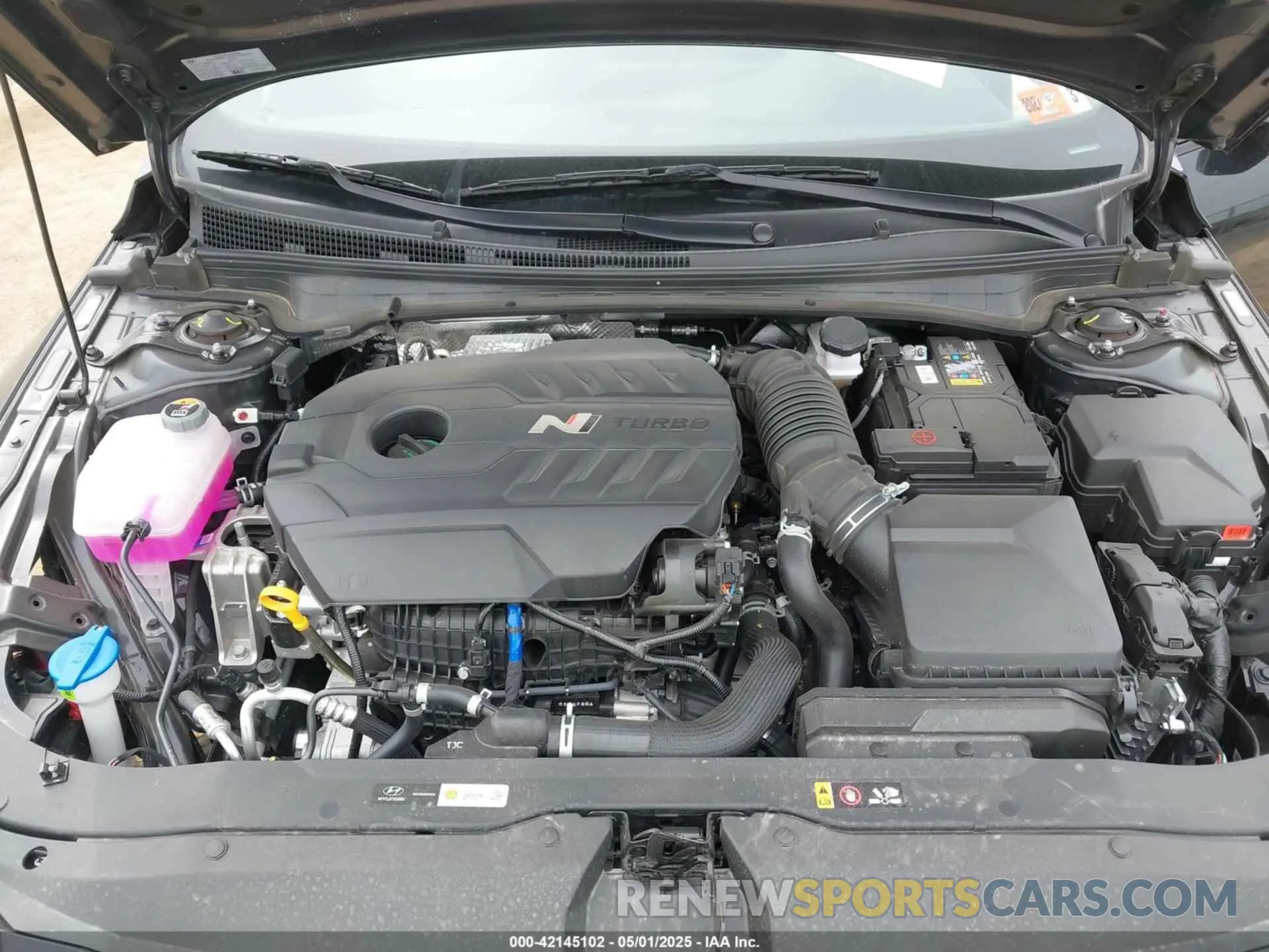 10 fotografías del automóvil dañado KMHLW4DK7SU026830 HYUNDAI ELANTRA N 2025