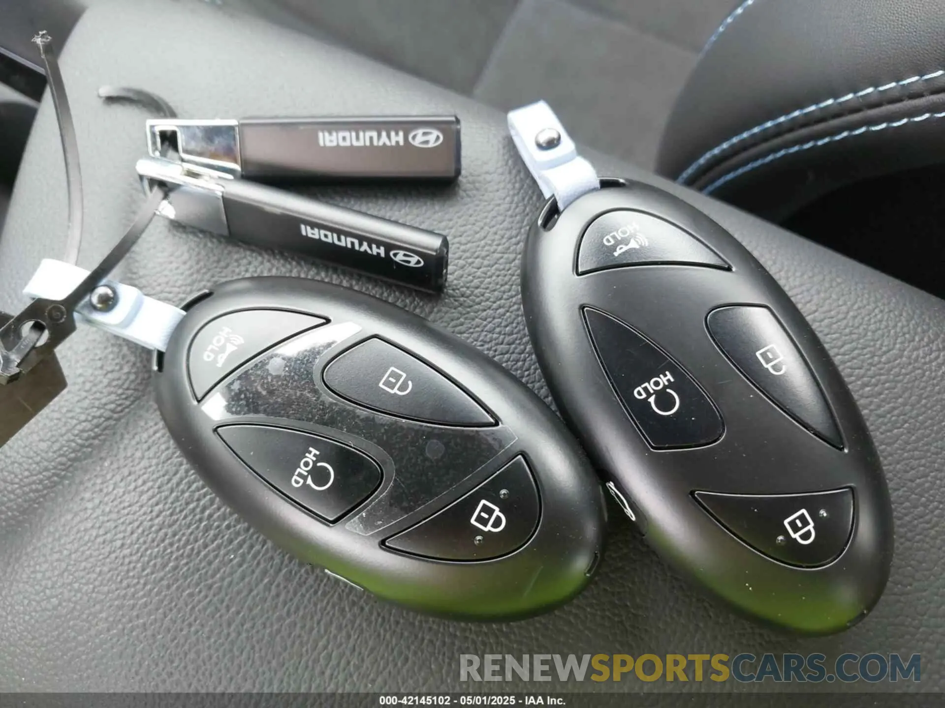 11 fotografías del automóvil dañado KMHLW4DK7SU026830 HYUNDAI ELANTRA N 2025