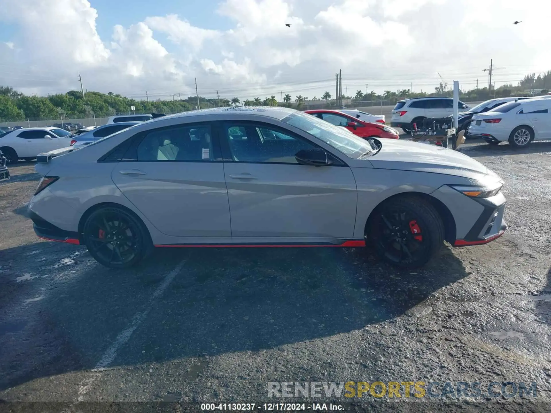 13 fotografías del automóvil dañado KMHLW4DKXSU023713 HYUNDAI ELANTRA N 2025