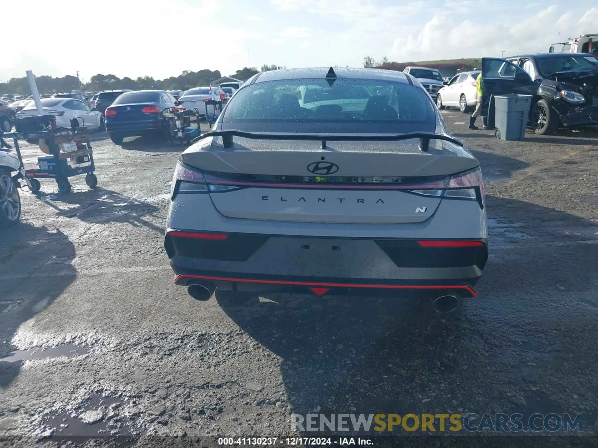 16 fotografías del automóvil dañado KMHLW4DKXSU023713 HYUNDAI ELANTRA N 2025