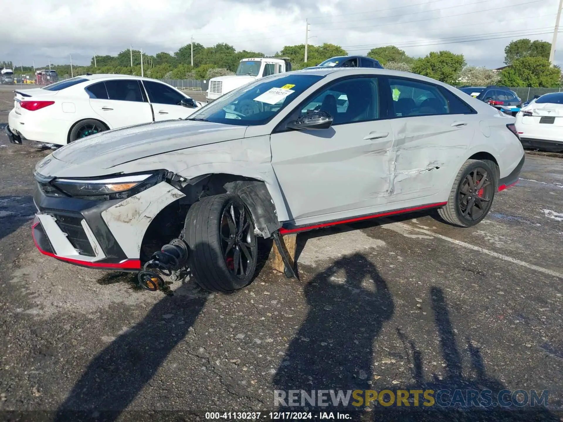 2 fotografías del automóvil dañado KMHLW4DKXSU023713 HYUNDAI ELANTRA N 2025