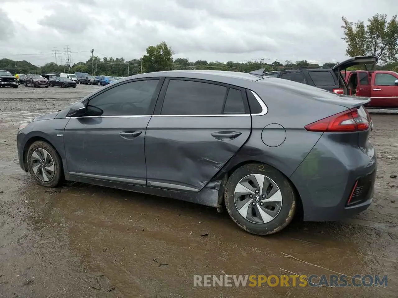 2 fotografías del automóvil dañado KMHC75LC4HU020456 HYUNDAI IONIQ 2017