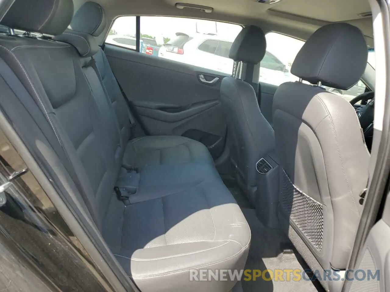 10 fotografías del automóvil dañado KMHC05LH0KU049959 HYUNDAI IONIQ 2019