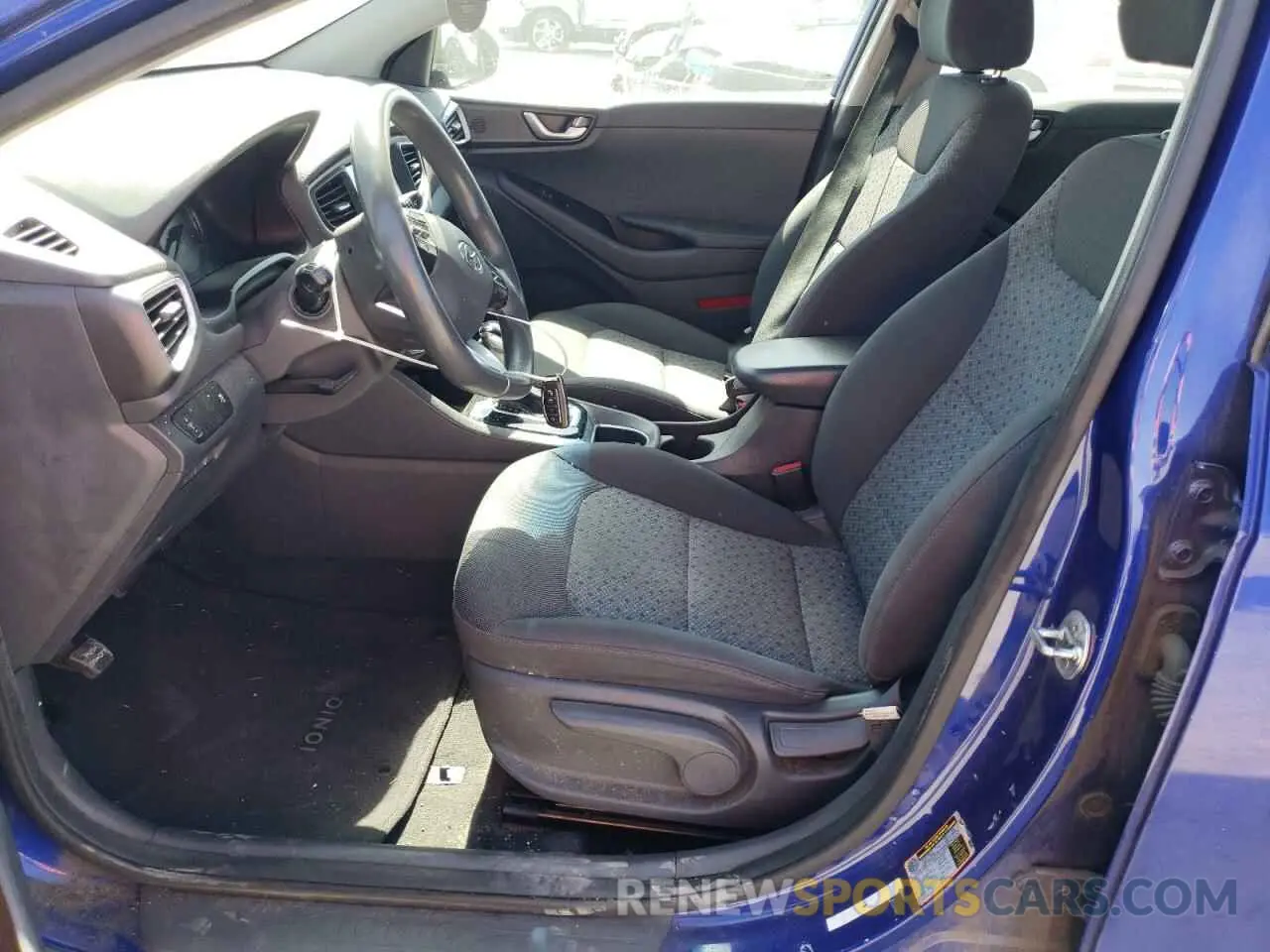 7 fotografías del automóvil dañado KMHC65LC1KU176027 HYUNDAI IONIQ 2019