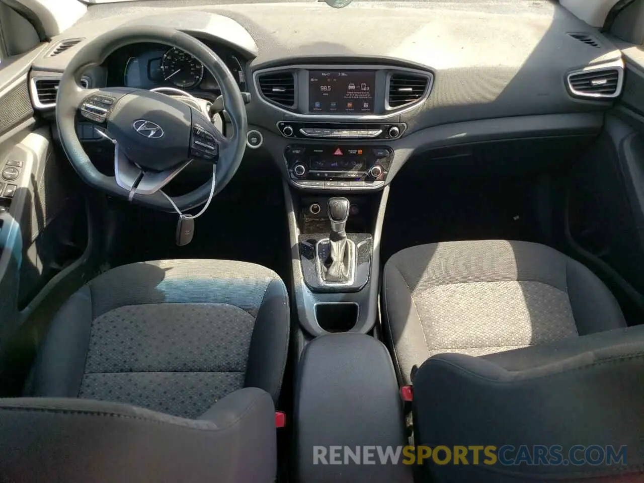 8 fotografías del automóvil dañado KMHC65LC1KU176027 HYUNDAI IONIQ 2019