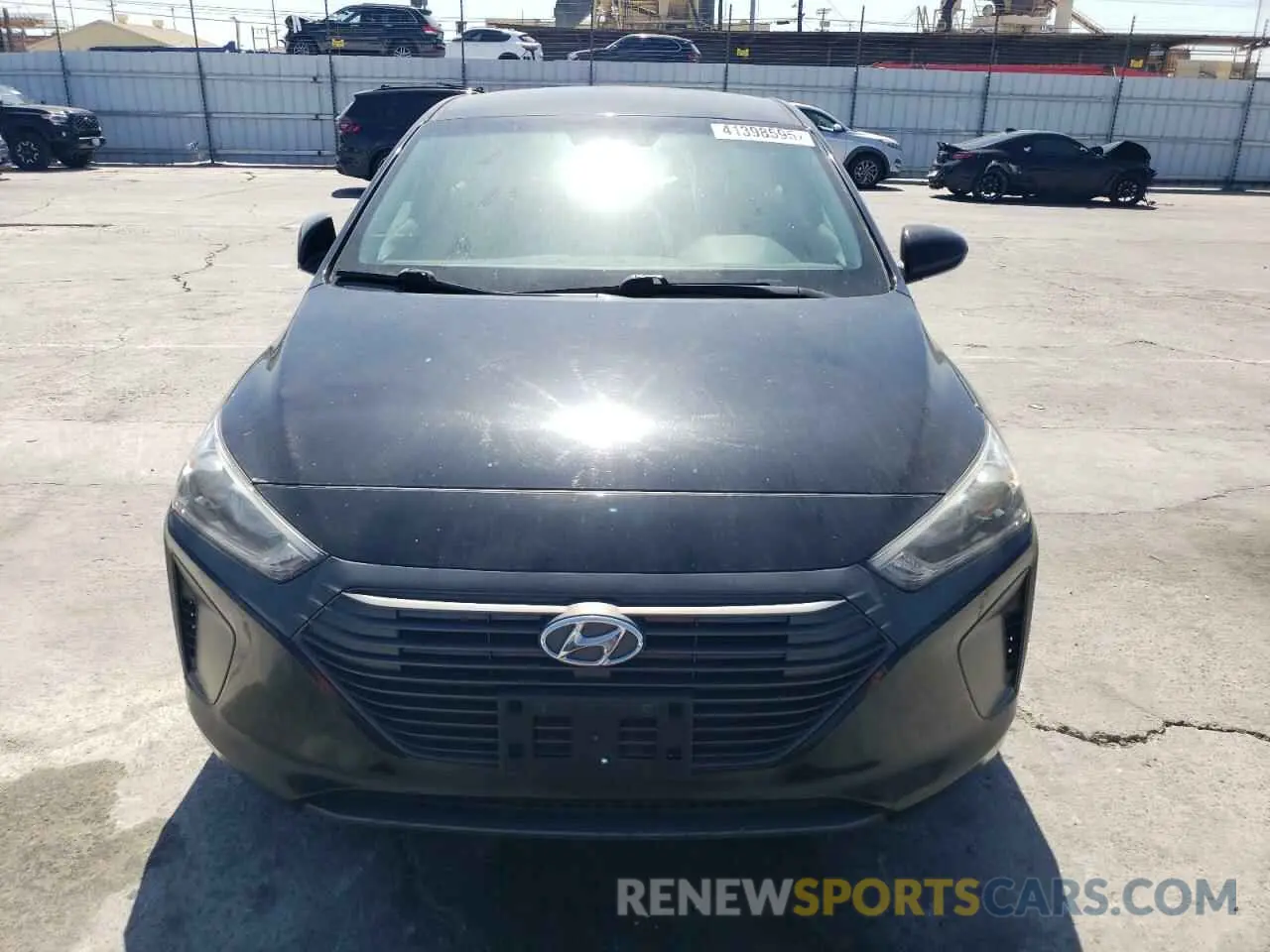 5 fotografías del automóvil dañado KMHC65LC2KU174349 HYUNDAI IONIQ 2019