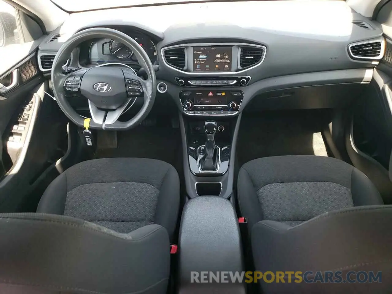 8 fotografías del automóvil dañado KMHC65LC2KU174349 HYUNDAI IONIQ 2019