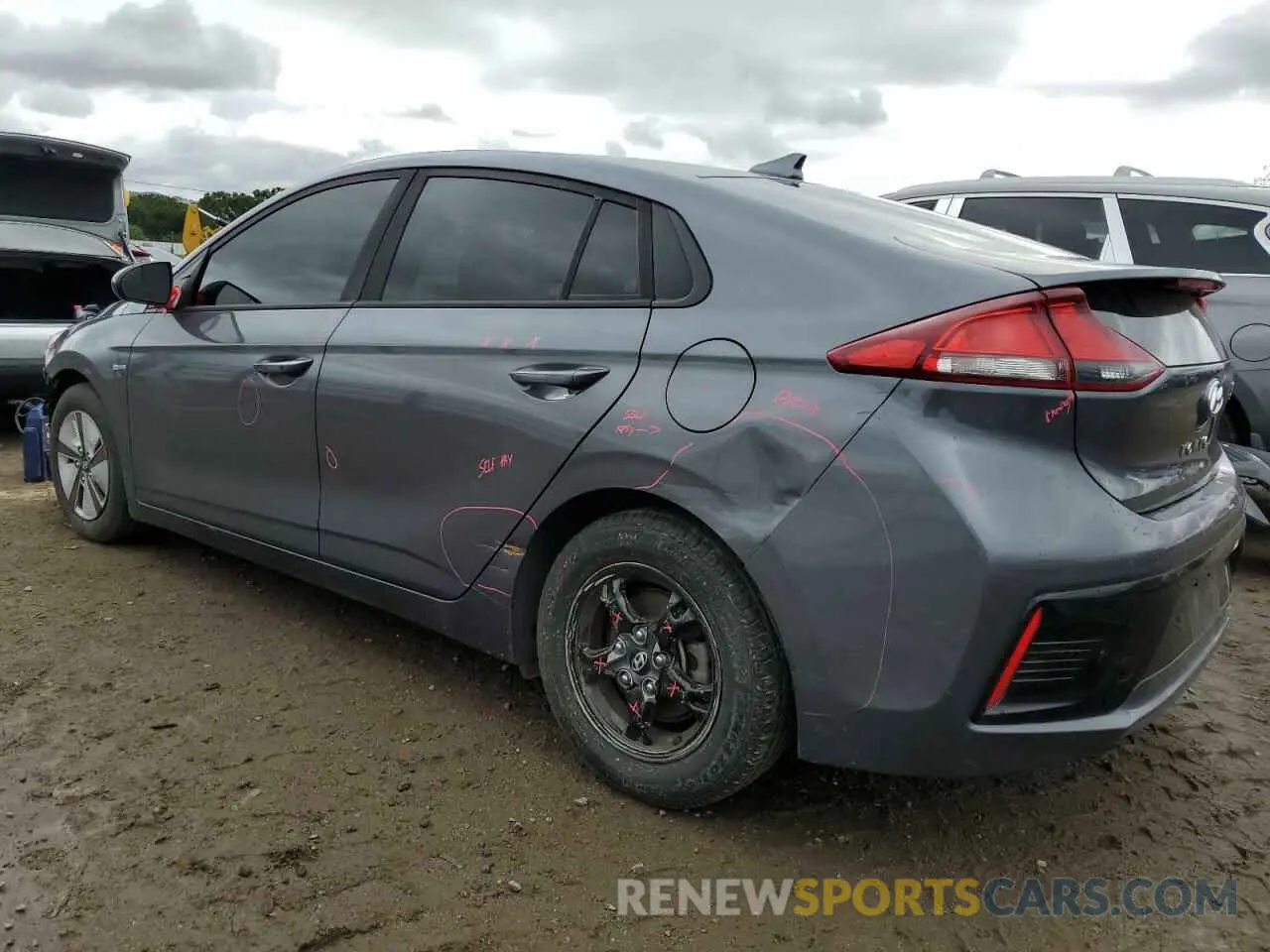 2 fotografías del automóvil dañado KMHC65LC4KU170867 HYUNDAI IONIQ 2019
