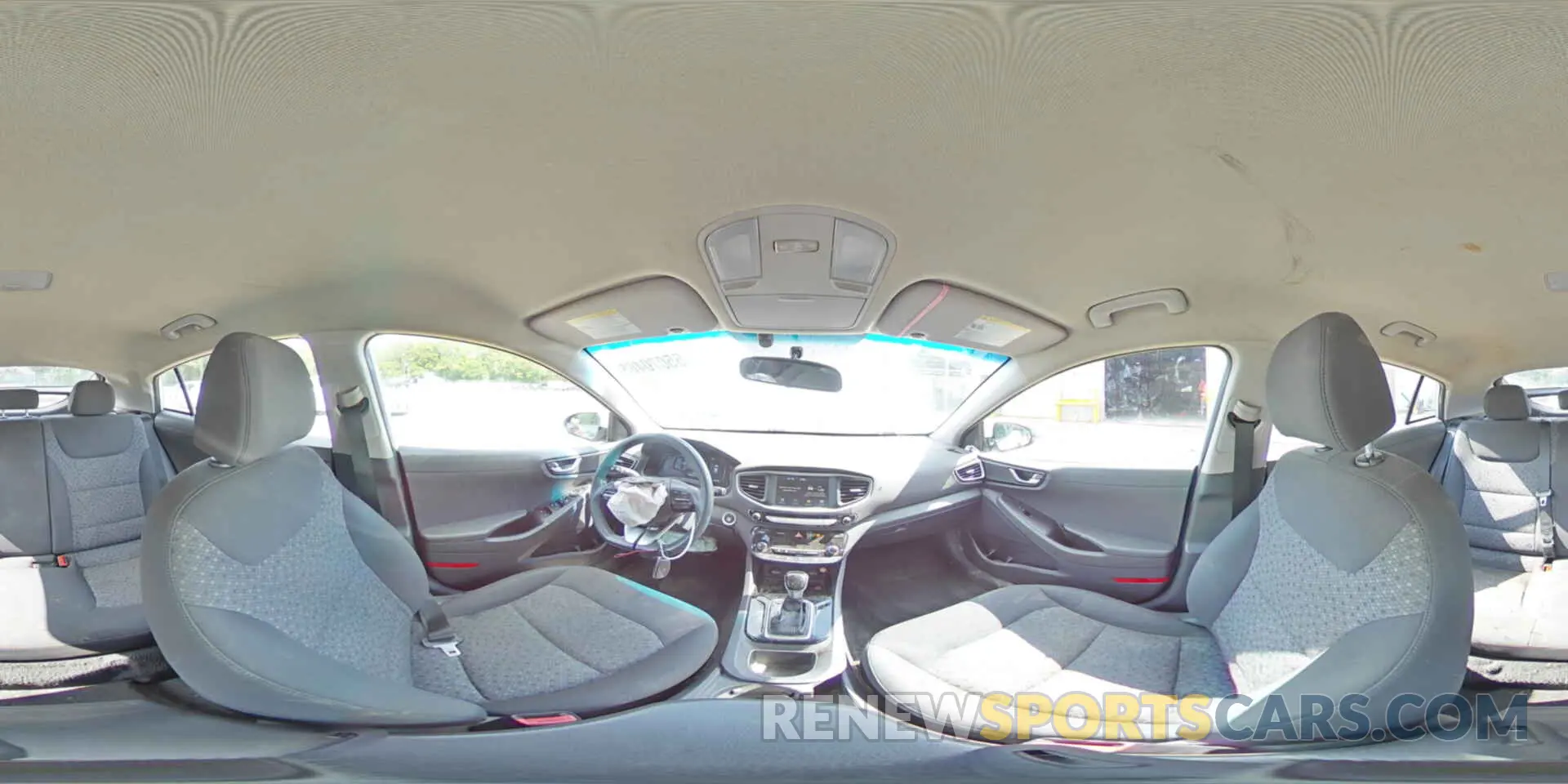 15 fotografías del automóvil dañado KMHC65LC5KU173857 HYUNDAI IONIQ 2019
