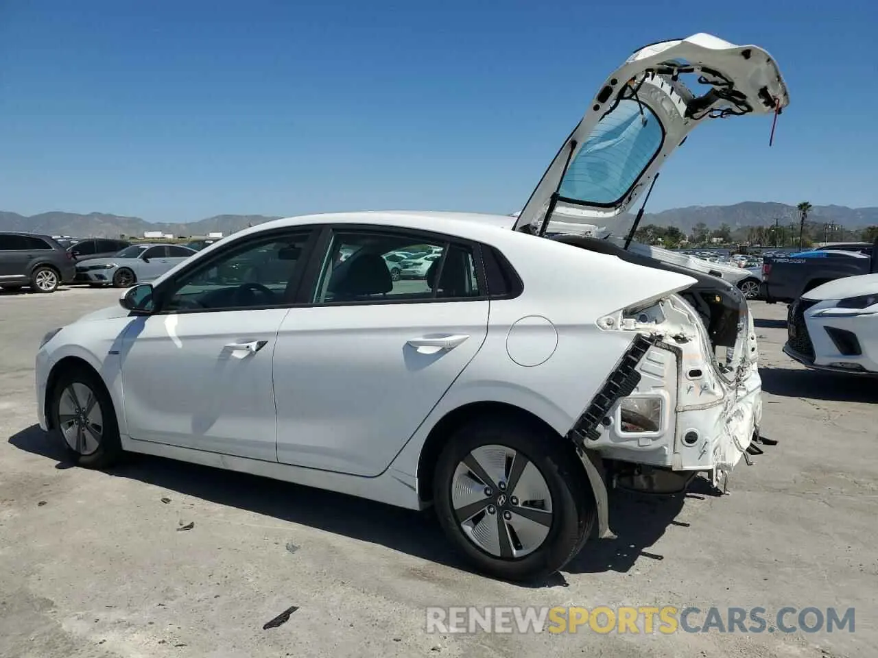 2 fotografías del automóvil dañado KMHC65LC5KU179366 HYUNDAI IONIQ 2019