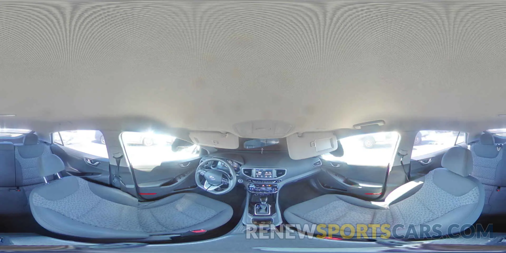 12 fotografías del automóvil dañado KMHC65LC6KU124599 HYUNDAI IONIQ 2019