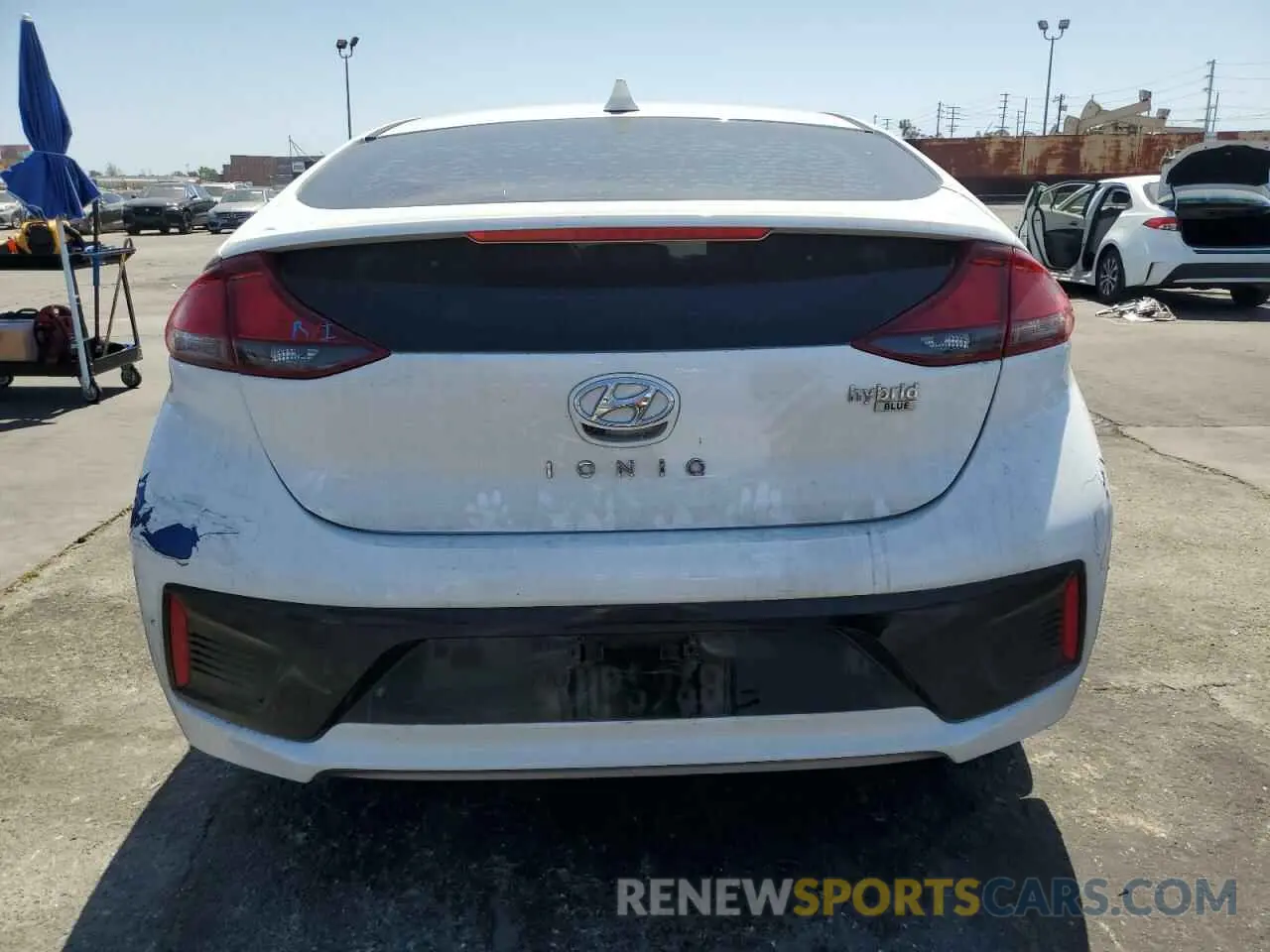 6 fotografías del automóvil dañado KMHC65LC6KU124599 HYUNDAI IONIQ 2019
