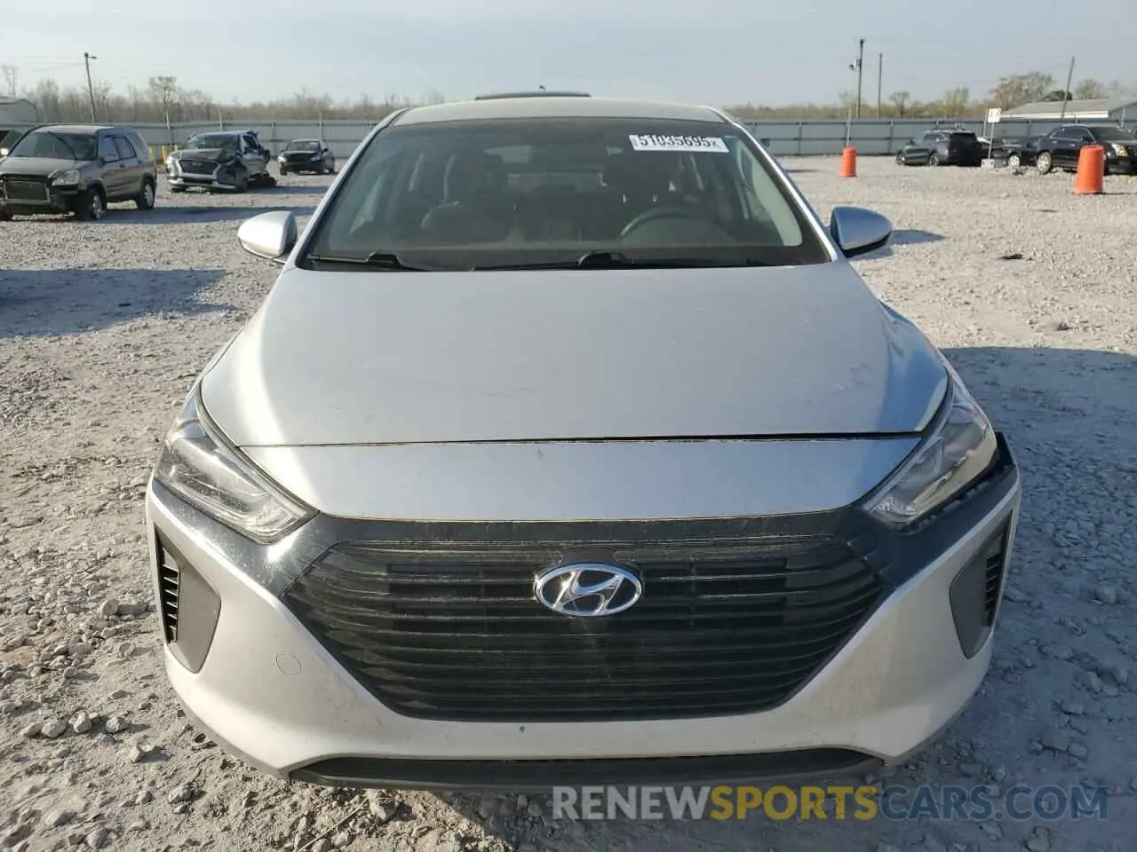 5 fotografías del automóvil dañado KMHC65LC8KU119680 HYUNDAI IONIQ 2019