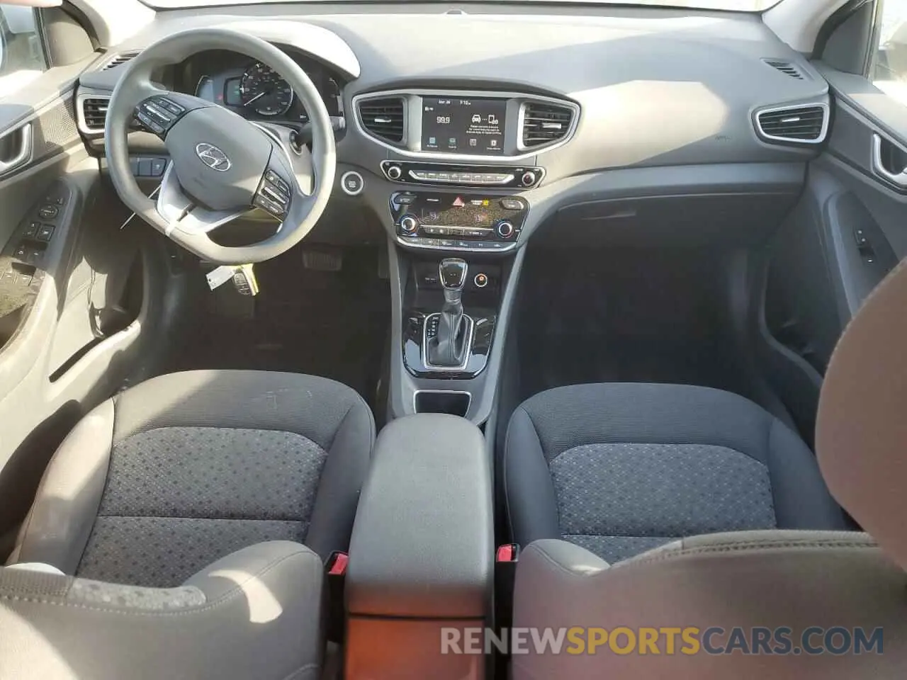 8 fotografías del automóvil dañado KMHC65LC8KU119680 HYUNDAI IONIQ 2019