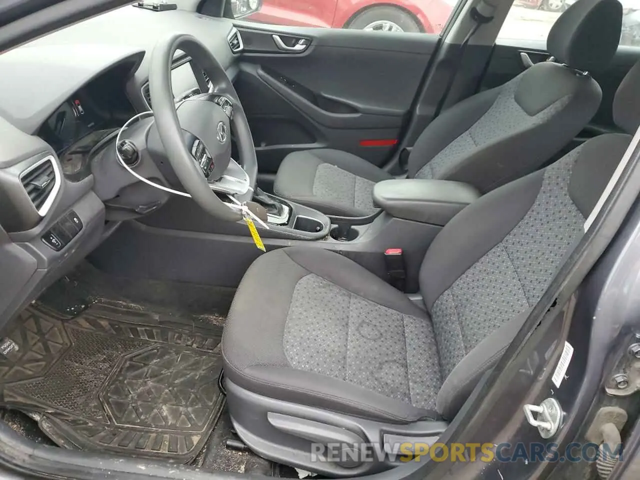 7 fotografías del automóvil dañado KMHC65LC8KU171620 HYUNDAI IONIQ 2019