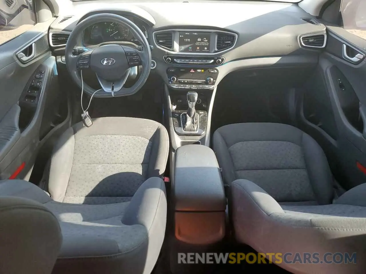 8 fotografías del automóvil dañado KMHC65LCXKU168637 HYUNDAI IONIQ 2019