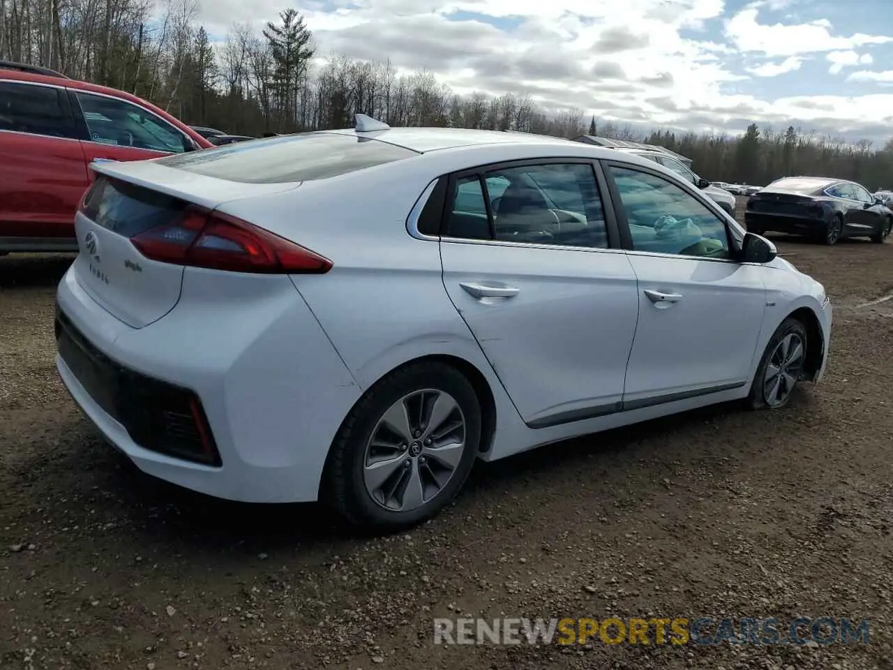 3 fotografías del automóvil dañado KMHC65LD8KU107201 HYUNDAI IONIQ 2019