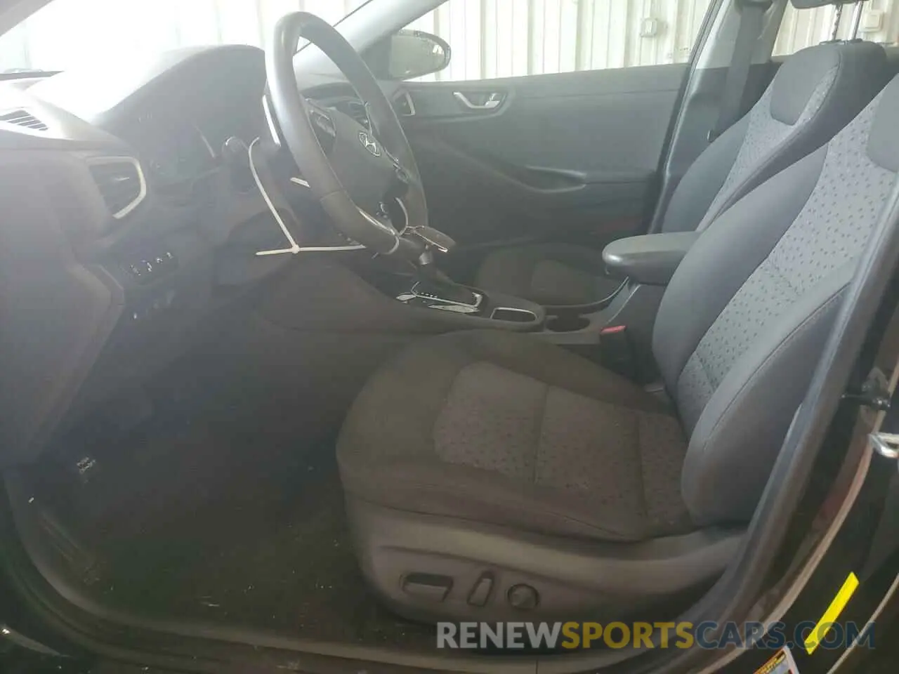 7 fotografías del automóvil dañado KMHC75LC3KU129336 HYUNDAI IONIQ 2019
